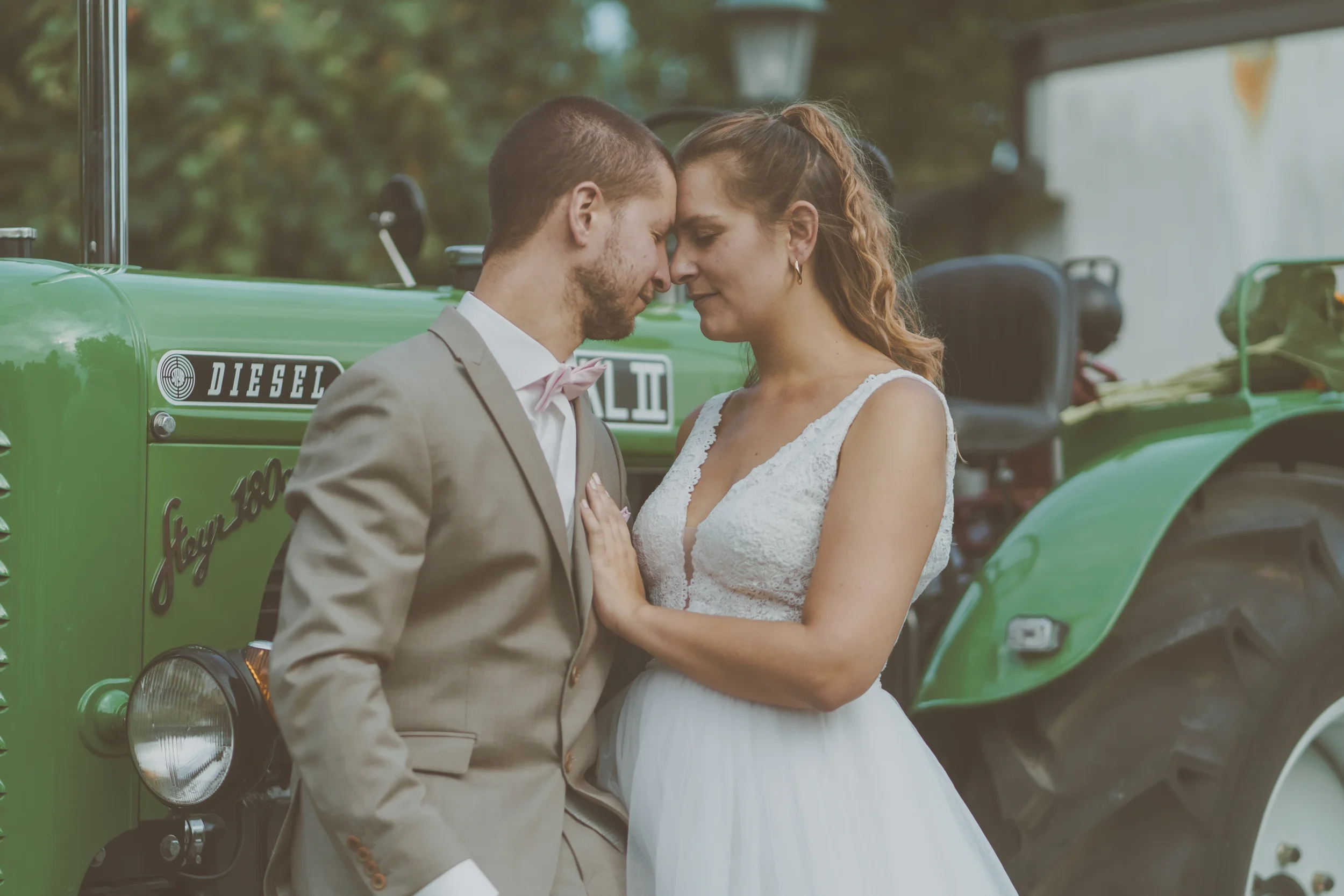 akreativestoryDenise&Christian_Sommerhochzeit8.webp