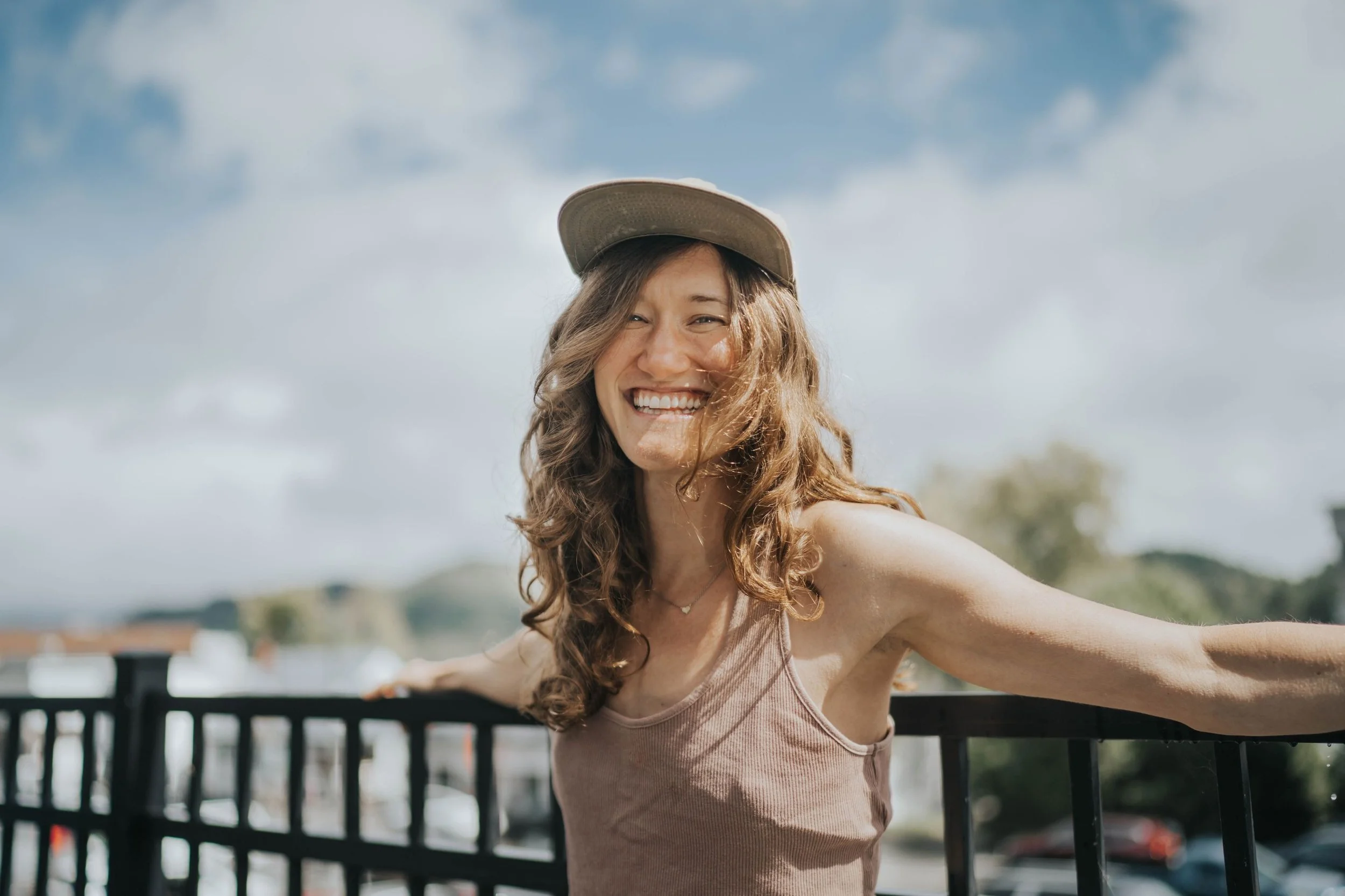 Free Acoustic Concert - Allie Chipkin