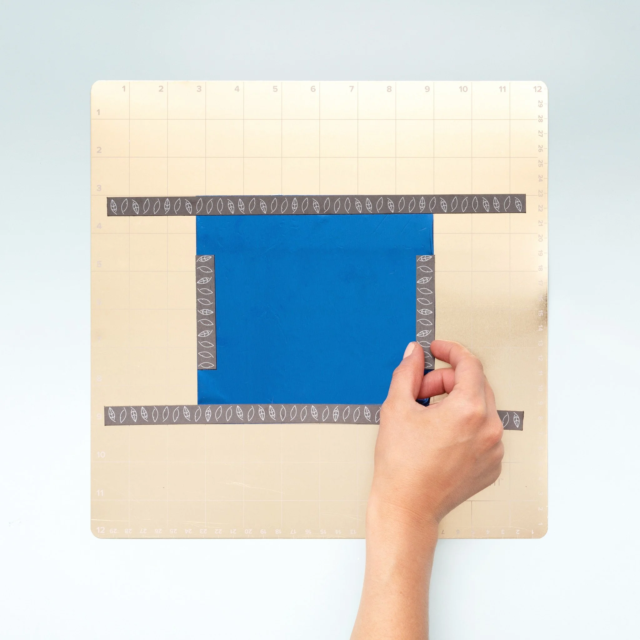 we-r-memorykeepers-foil-quill-magnetic-mat 2.jpg