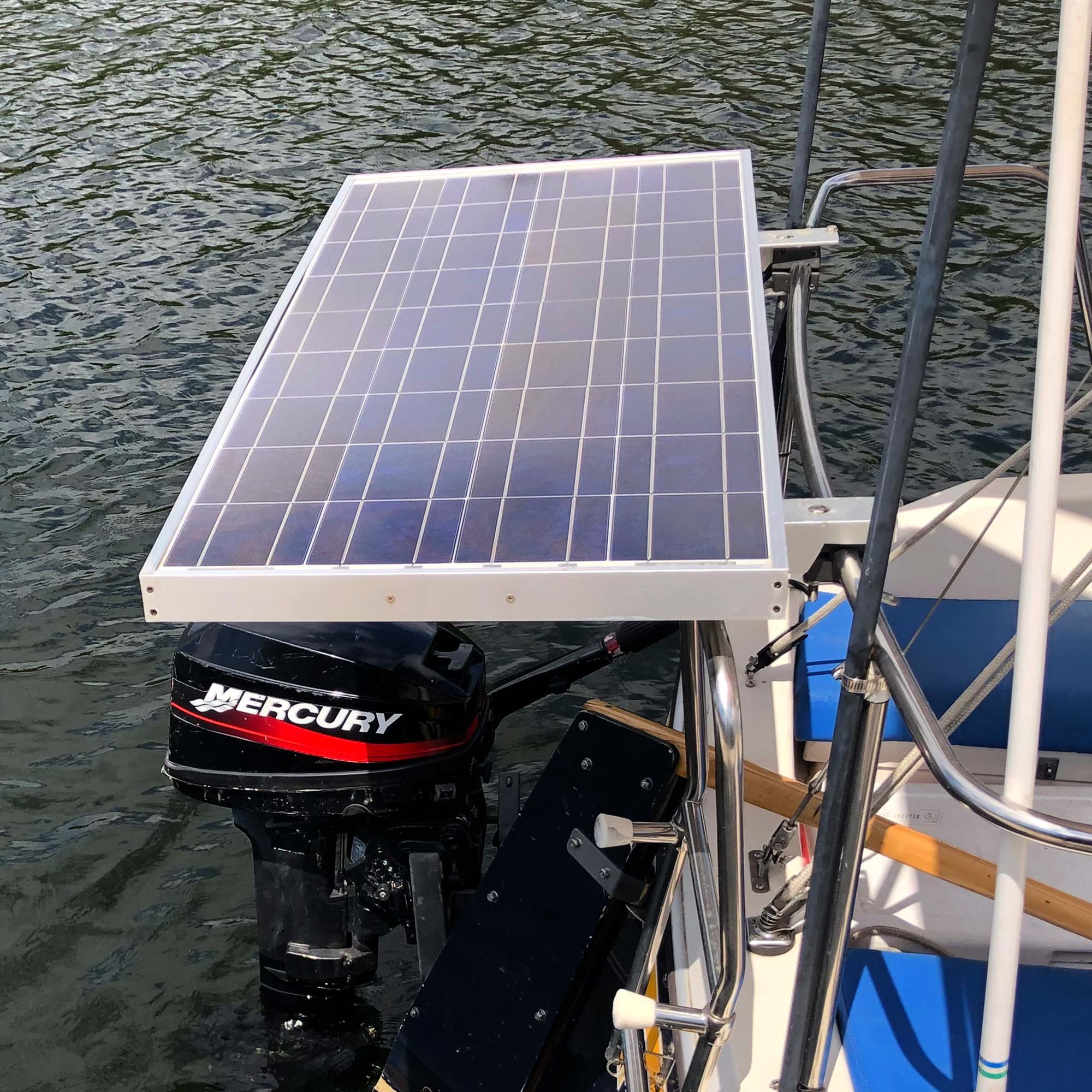 Solar-Kit-1-on-sailboat.jpg