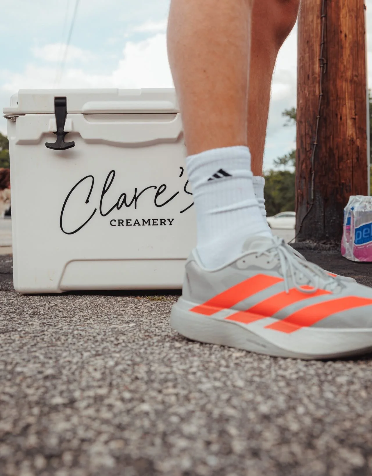 Have you tried the Run Club Flavor at @clarescreamery ?! Trail Tracks available until the end of May! 🍦

#runclub #running