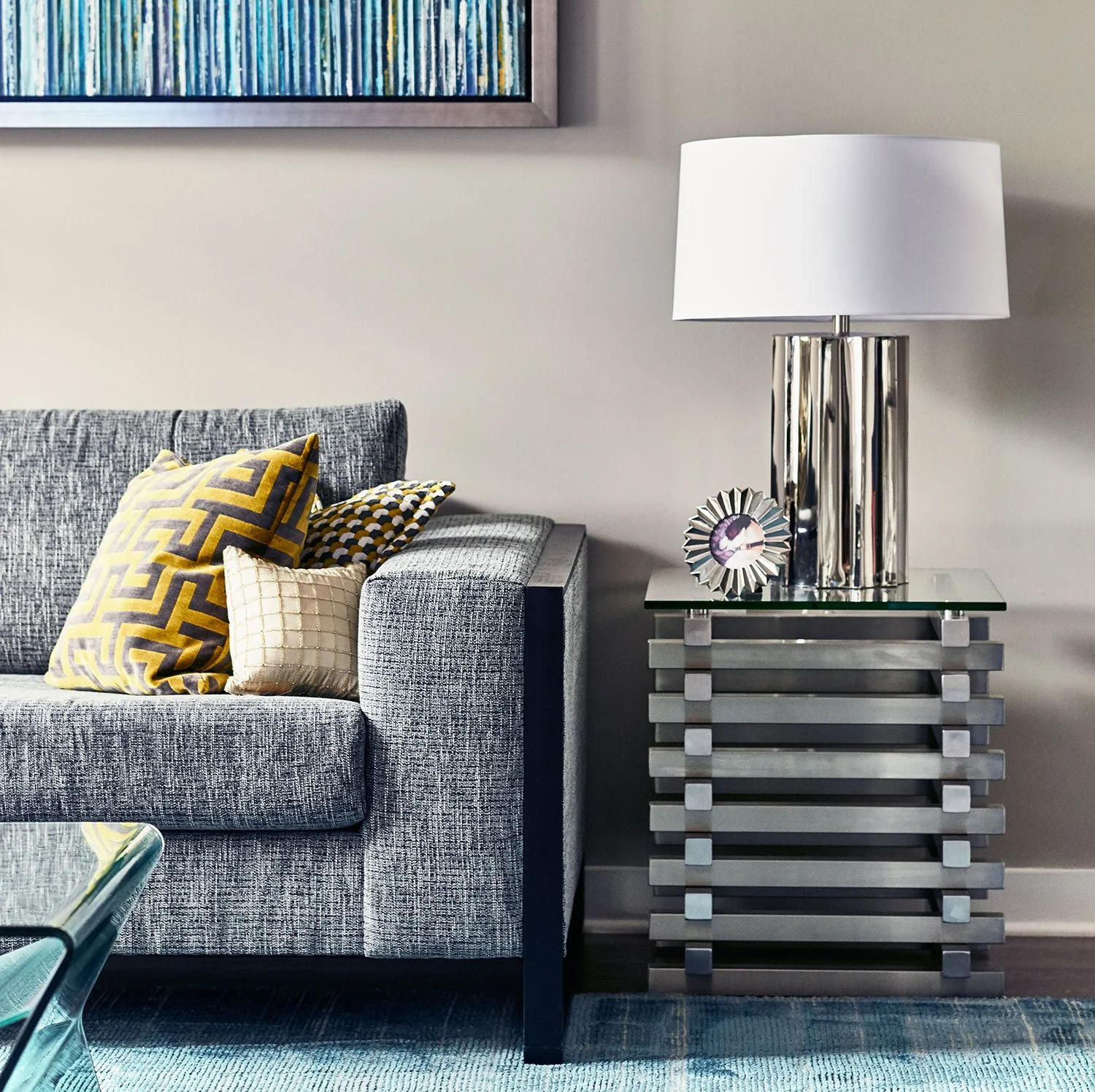  Tasked with maximizing the potential of the community’s 8,000 SF clubhouse, Tim Schelfe created a central hub that balances social lounges with wellness-focused amenities, including spin and yoga rooms. 