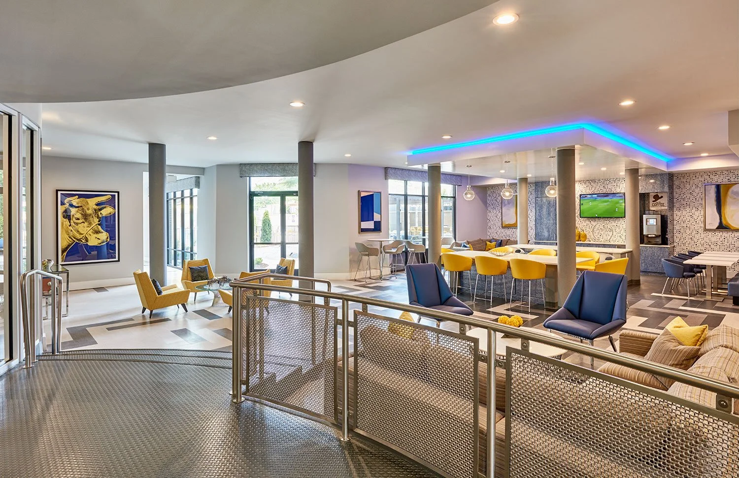  Located on the edge of downtown Durham, 810 Ninth represents a sophisticated intersection of academic life and luxury residential design. The interior narrative focuses on a modern, high-contrast aesthetic across its studio-to-three-bedroom floor pl