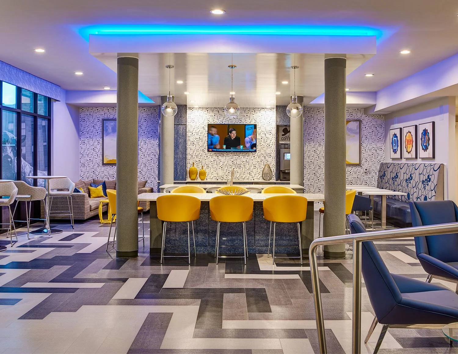 Sophisticated urban living design for 810 Ninth in Durham. Studio Schelfe blended contemporary aesthetics with academic proximity to create a distinctive Duke-adjacent community.