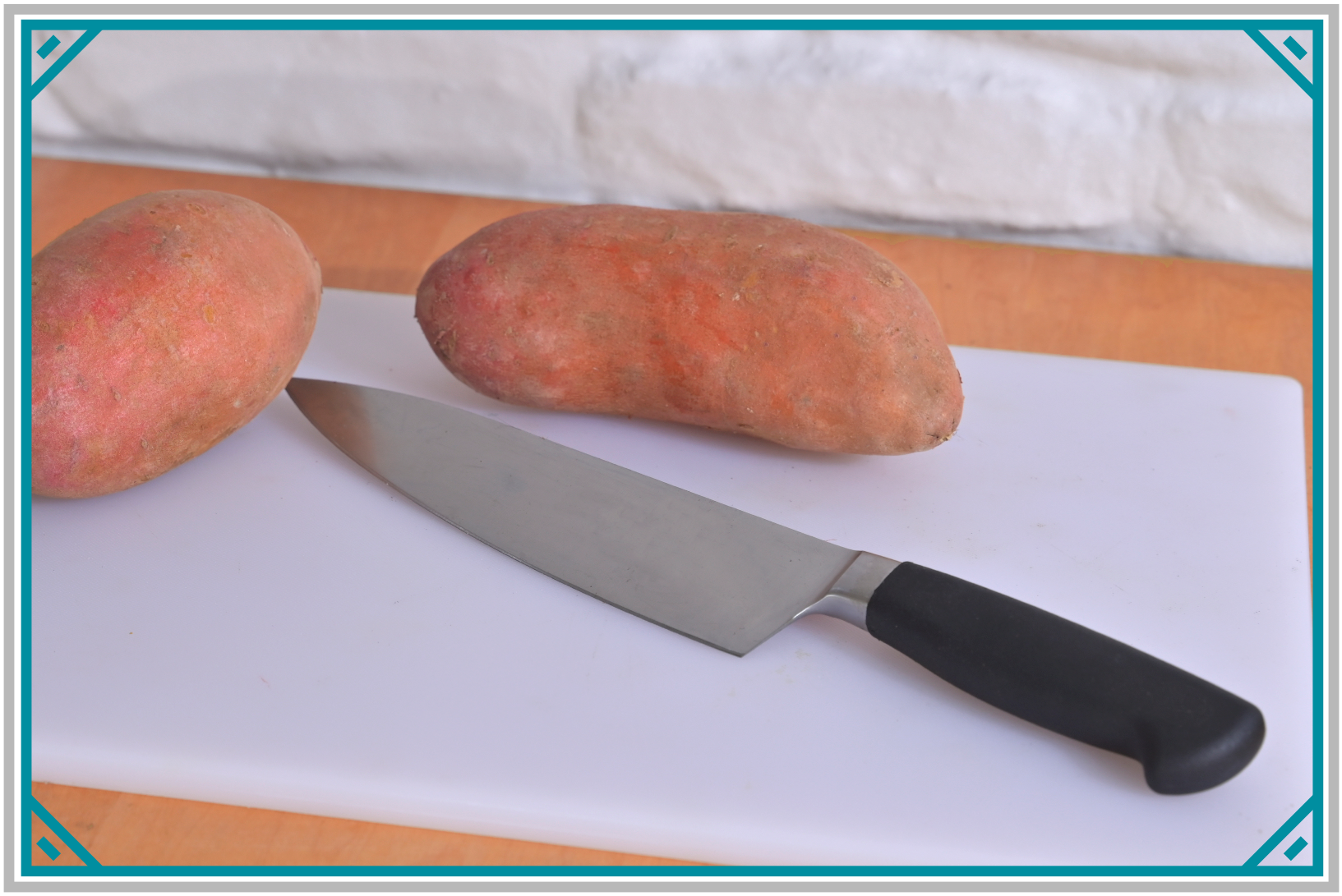 DBx Knives origin — daily food prep with standard chef knives caused accumulating hand damage. Standard handles concentrate grip force at 100 PSI average — far exceeding the biomechanically safe threshold of 1.0 to 2.5 PSI.