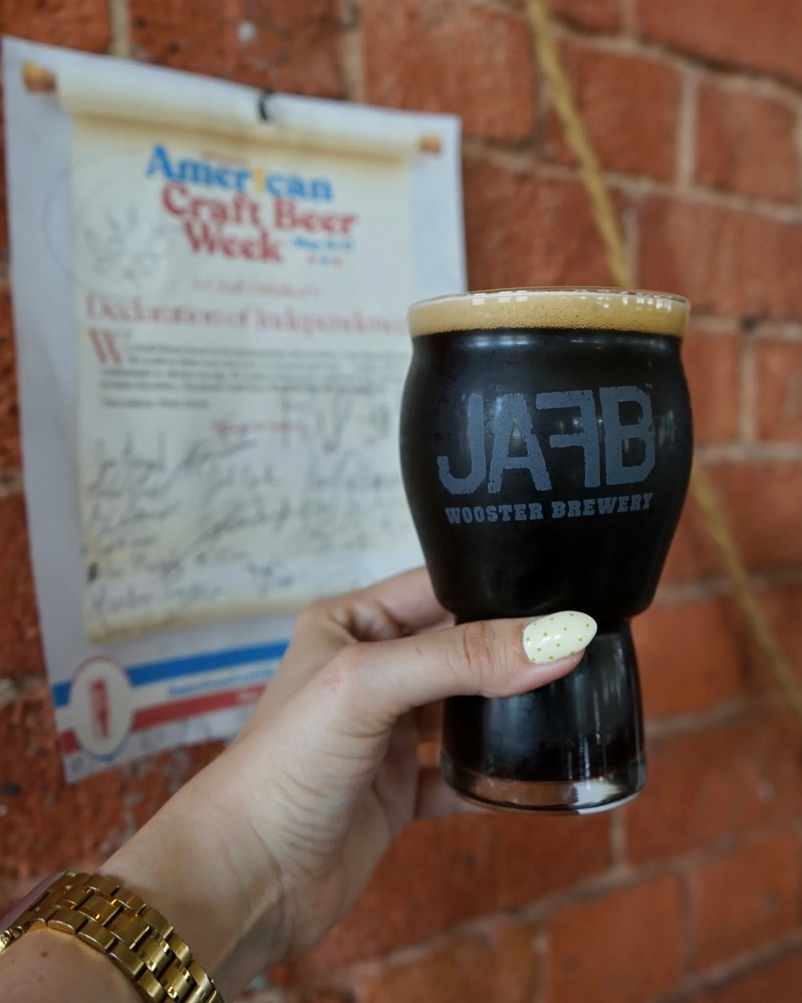 Let's raise a glass to American Craft Beer Week 🍻

Thanks to everyone who signed their John Hancock on our Craft Beer Drinker's Declaration of Independence ✍️

🇺🇸 We hold these beers to be independent. Brewed free. And shared Freely. We believe th