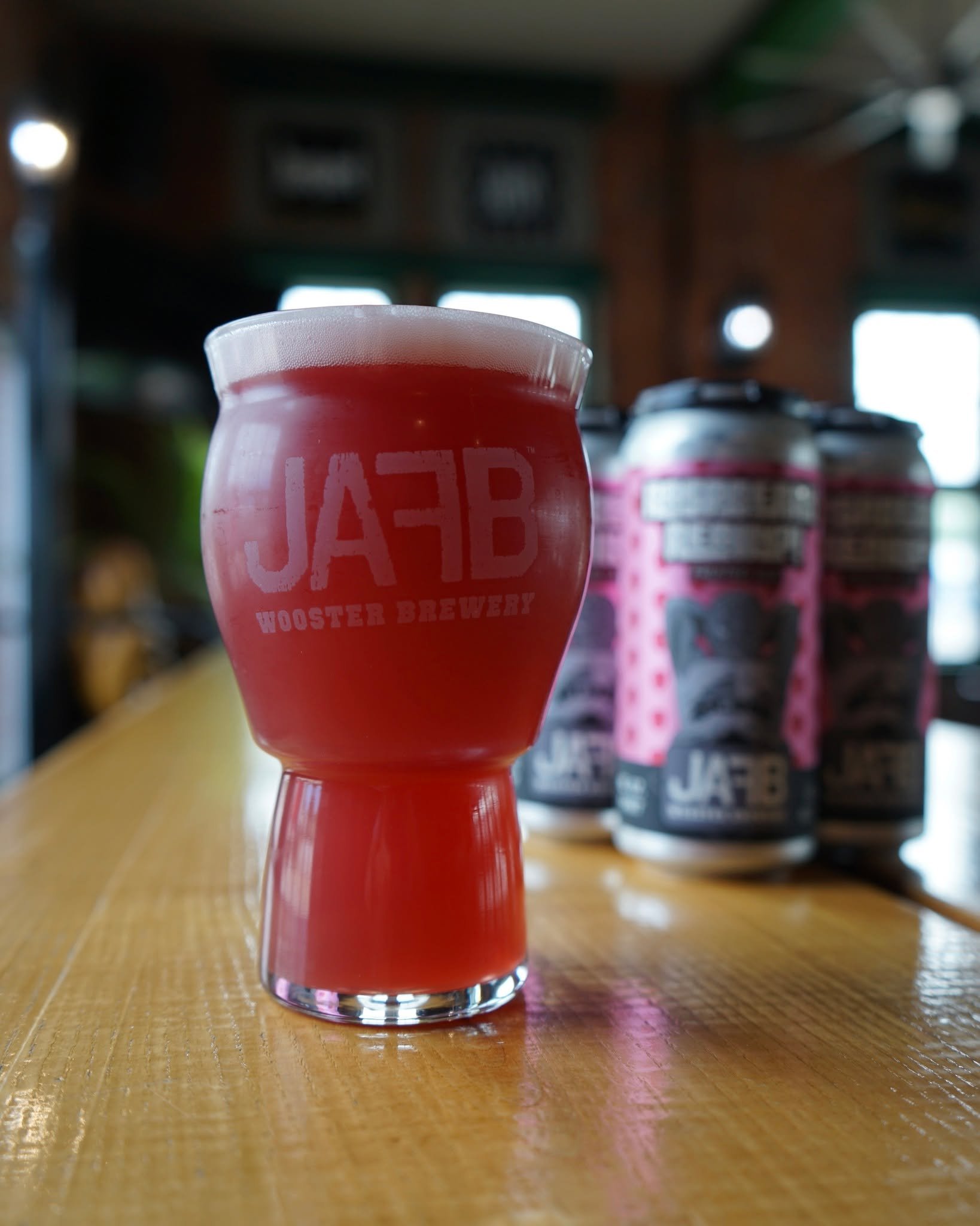 Raspberry is SO back 🩷

Now on draft &amp; in 4-packs, just in time for the long weekend ahead! Just looking at this pint makes it clear, this batch of Raspberry Really is simply BURSTING with ripe berry flavor. It's tart, sweet &amp; refreshing, an