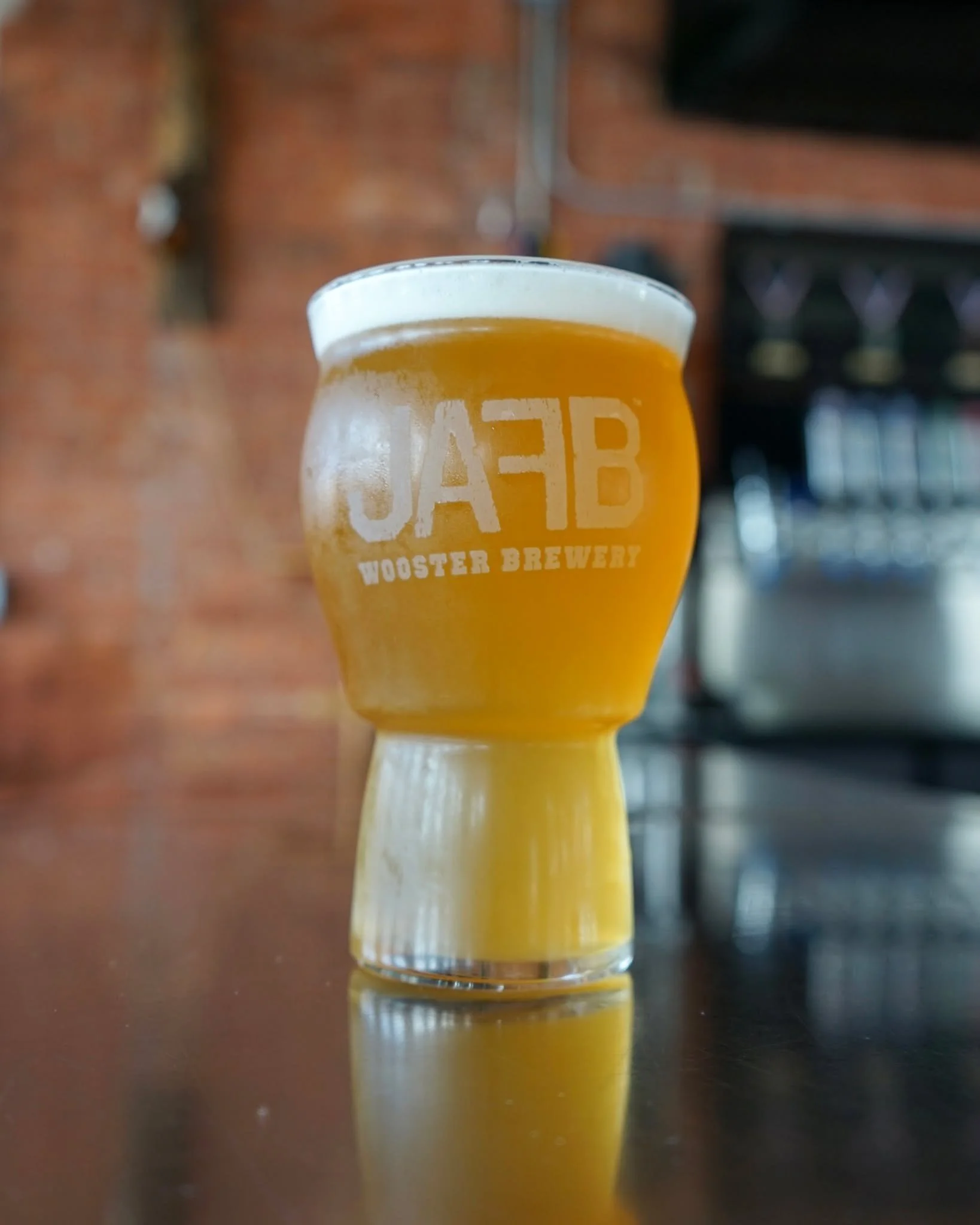 🌾 Have you tried Haymaker yet? It ventures outside our typical beer styles, so we thought it could use a little more of a spotlight.

Haymaker was designed to accentuate the fruit-forwardness of the yeast. Like a Belgian-style Saison crossed with a 