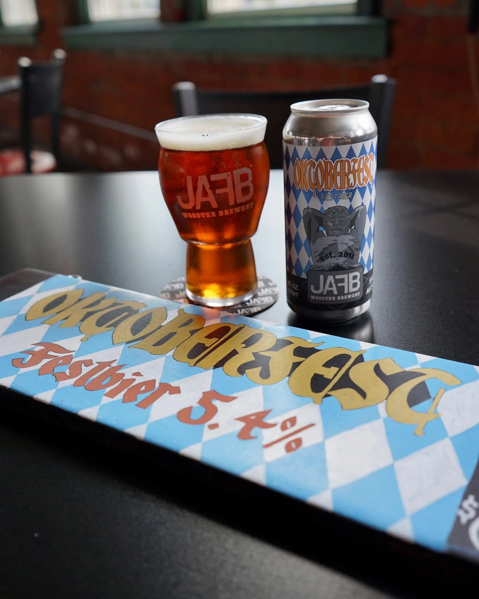 Oktoberfest is back on draft &amp; in cans! Y'all really drank that first batch up quick, so of course we had to re-up your favorite seasonal sipper 🍻🥨