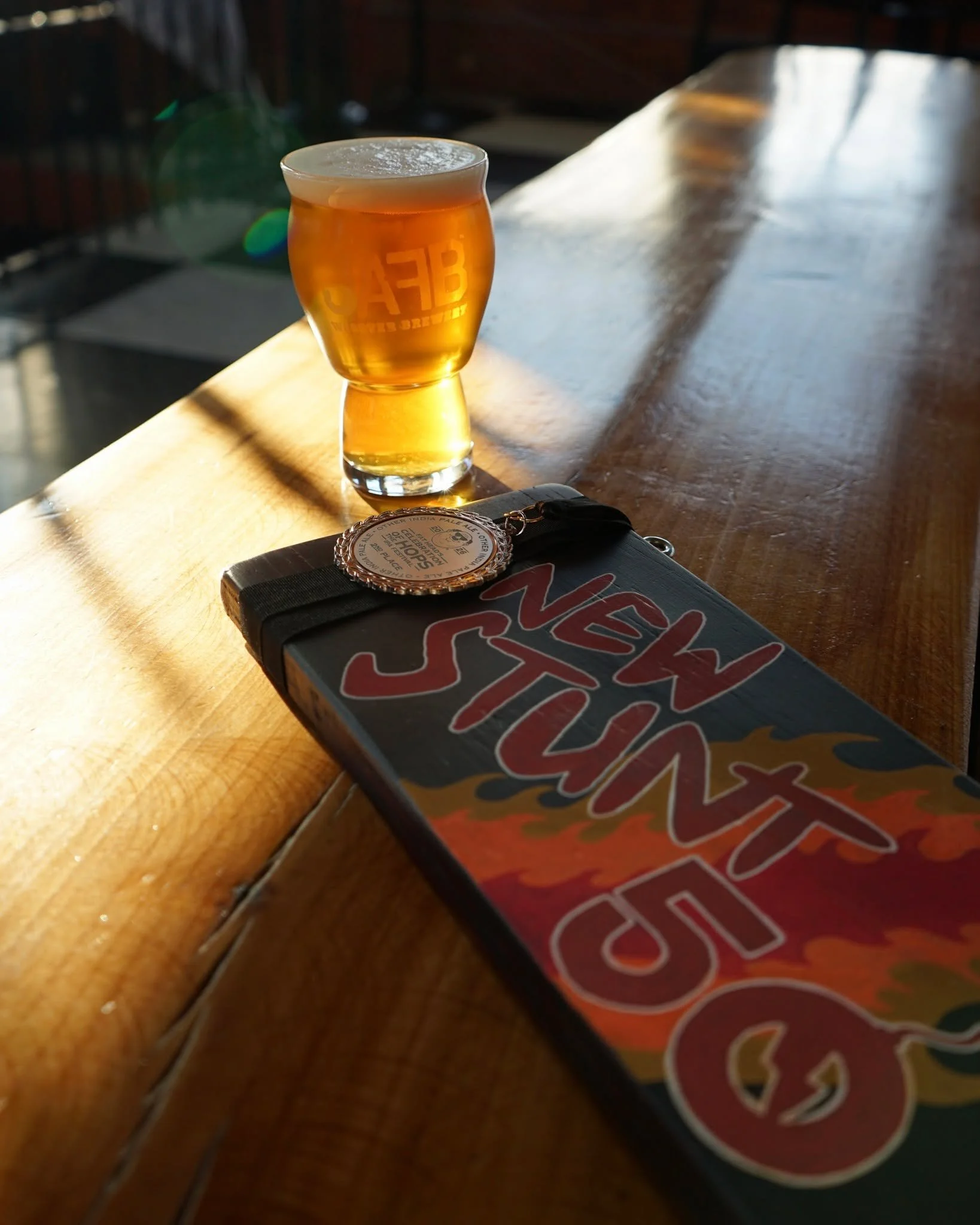 Fatheads Celebration of The Hops was a great time on Saturday &amp; New Stunt 50 ended up winning Silver for Standard IPA 🥳🥈 Hoppy, citrusy &amp; CLEAR, just how we like it 😎 Come try it for yourself 🍻