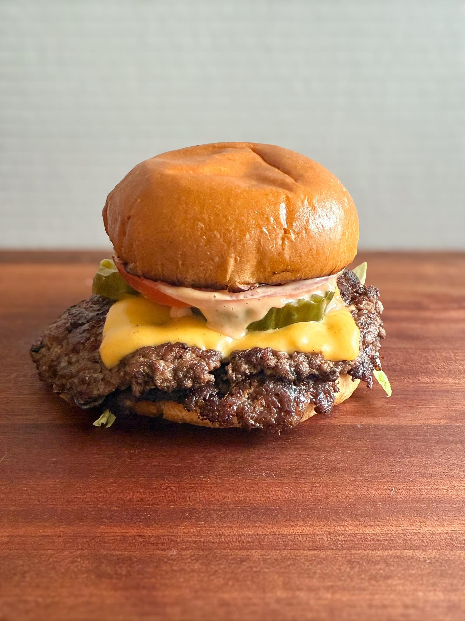Tommy's Classic Burger