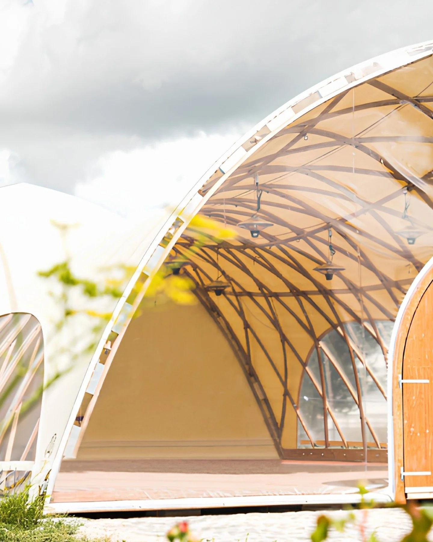 a glimpse of what&rsquo;s rising

you&rsquo;ll feel it before you see it 🤍

#eventvenue #vermontevents #vermontweddings #lakesideweddings #golfcoursewedding #lakechamplainweddings