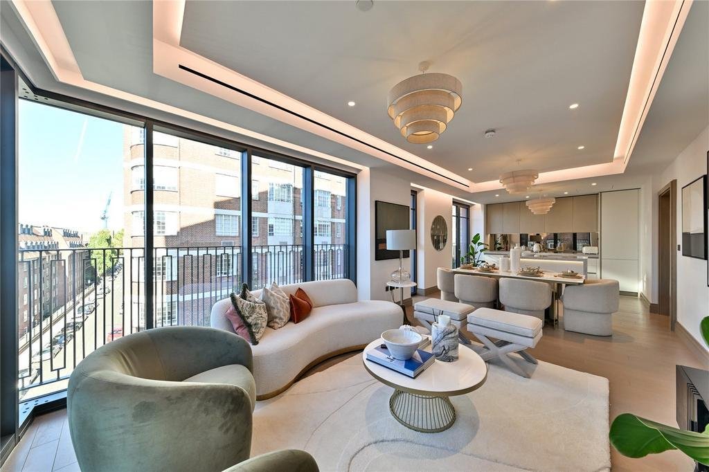 Modern luxury apartment in Chelsea prepared with premium residential cleaning services