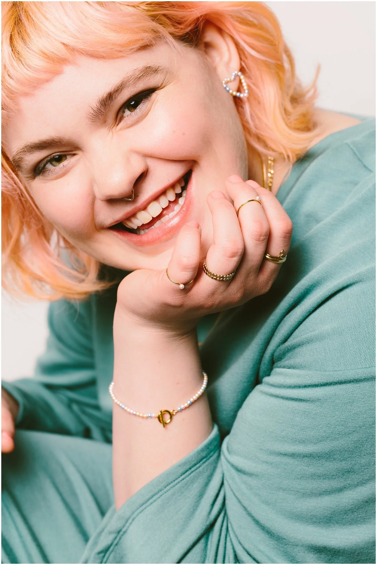 Work for One Six Five Jewelry