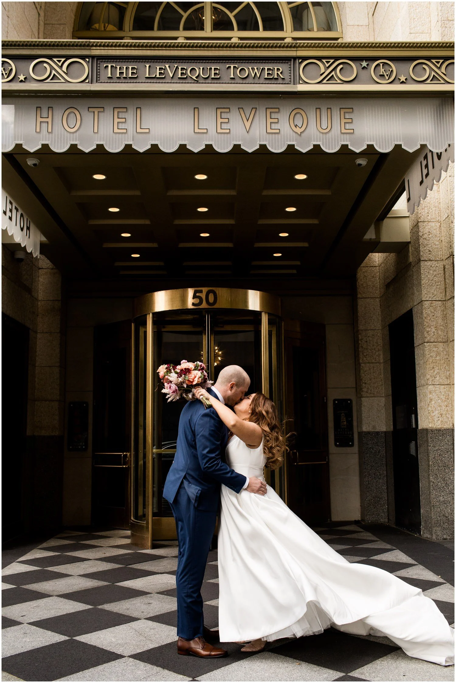 Kelby and Russell Columbus Ohio Franklin Park Conservatory Wedding