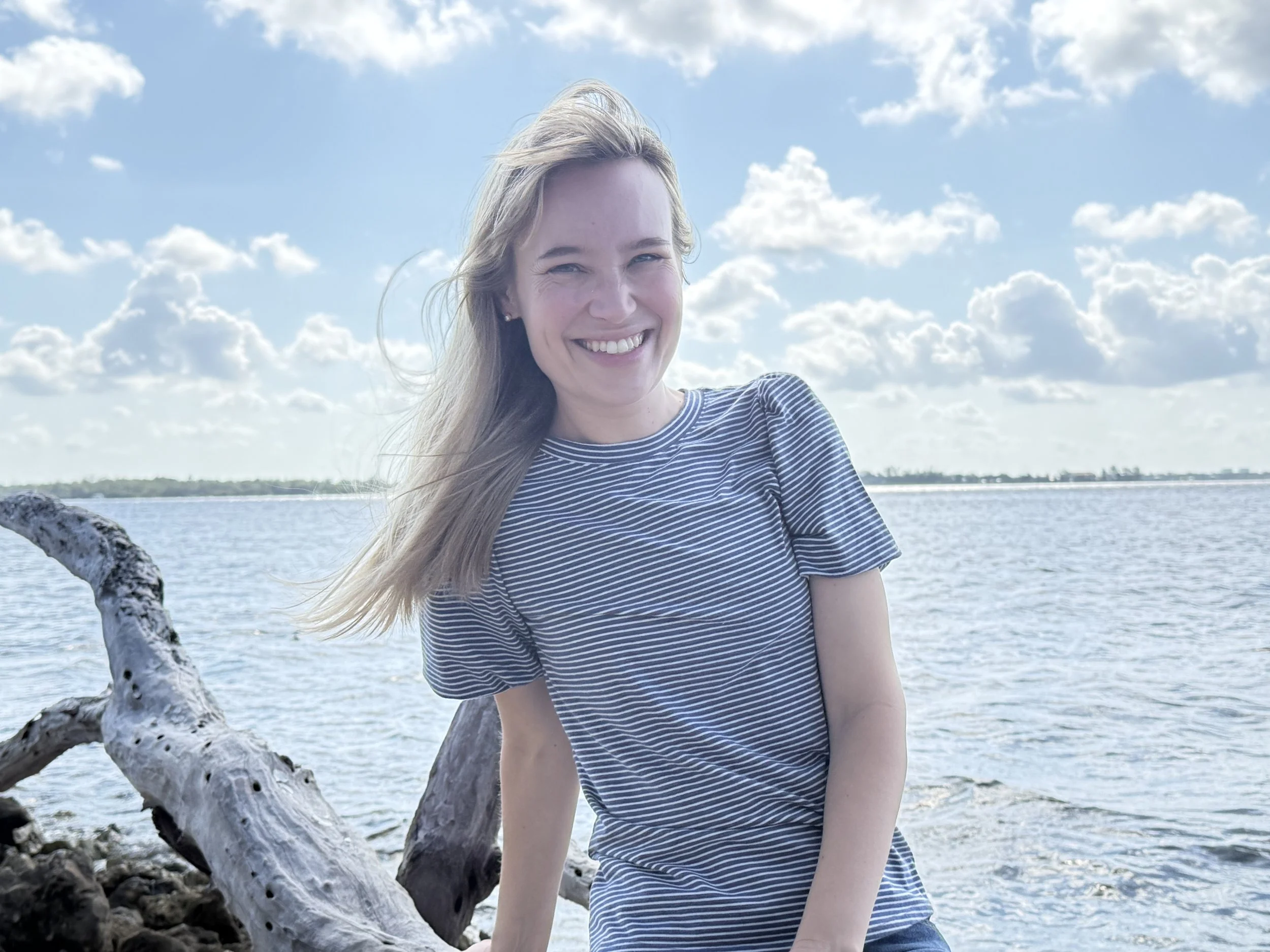 Carey Warren, LCSW is a therapist for women experiencing anxiety in FL & VA