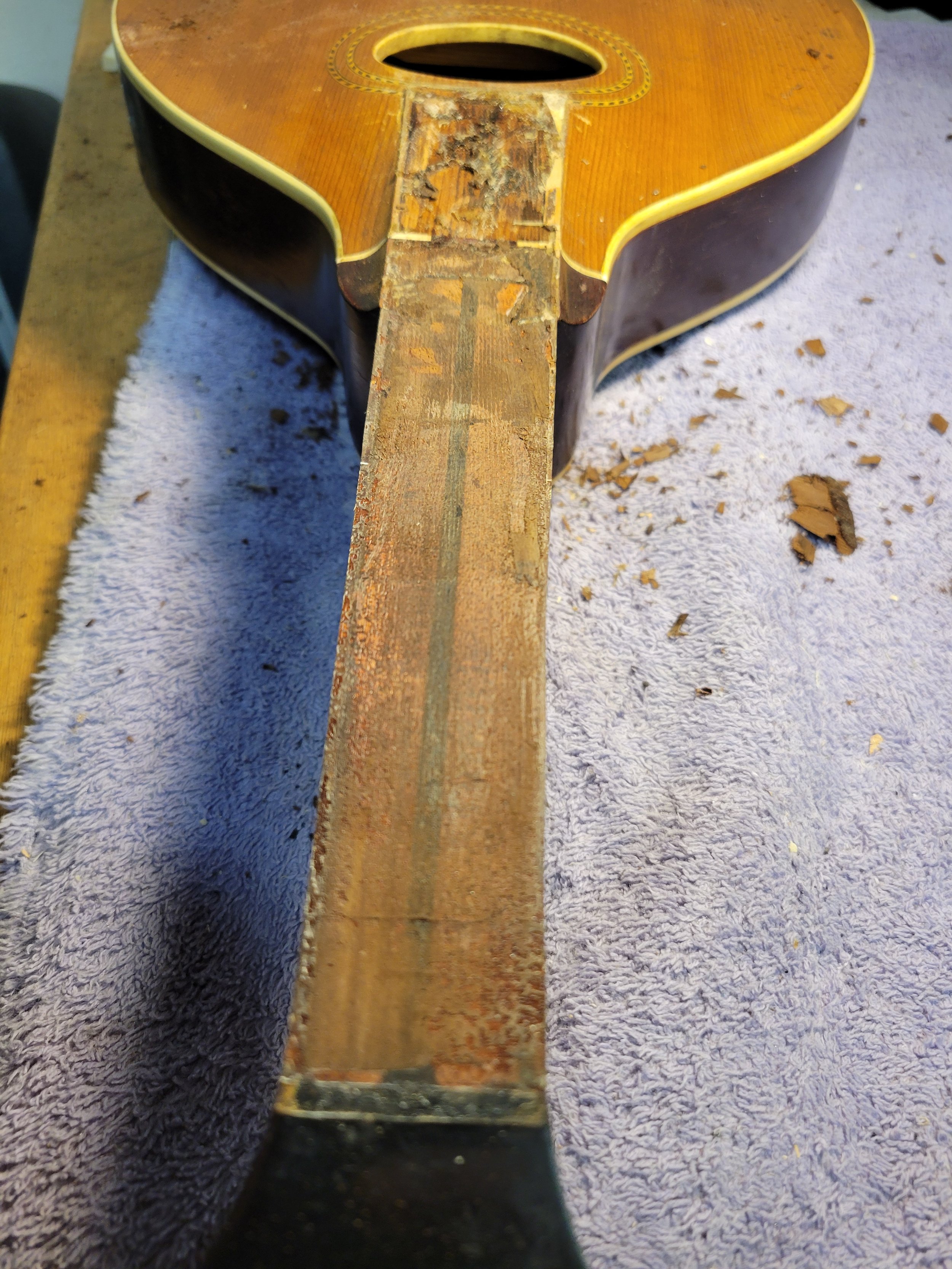 Gibson A fretboard removal.jpg