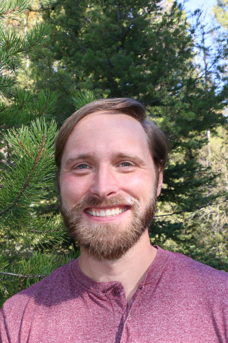 Dr. Aaron Wallis, licensed psychologist providing therapy and psychological evaluations for teens and young adults in Sandy, Utah.