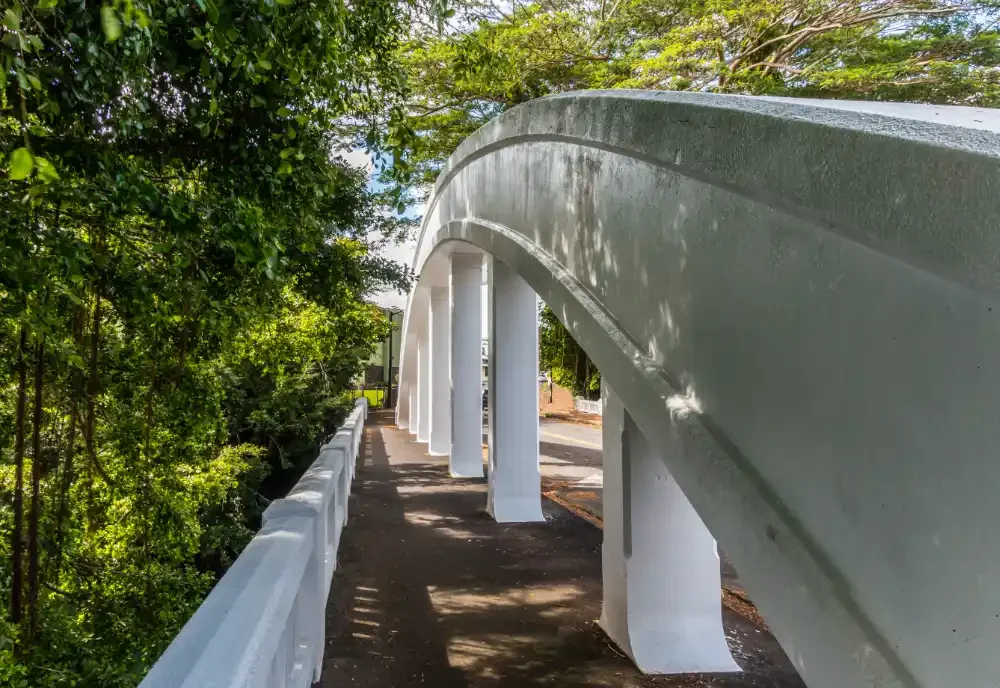 Bridge crossing over the Wailuku River in Hilo