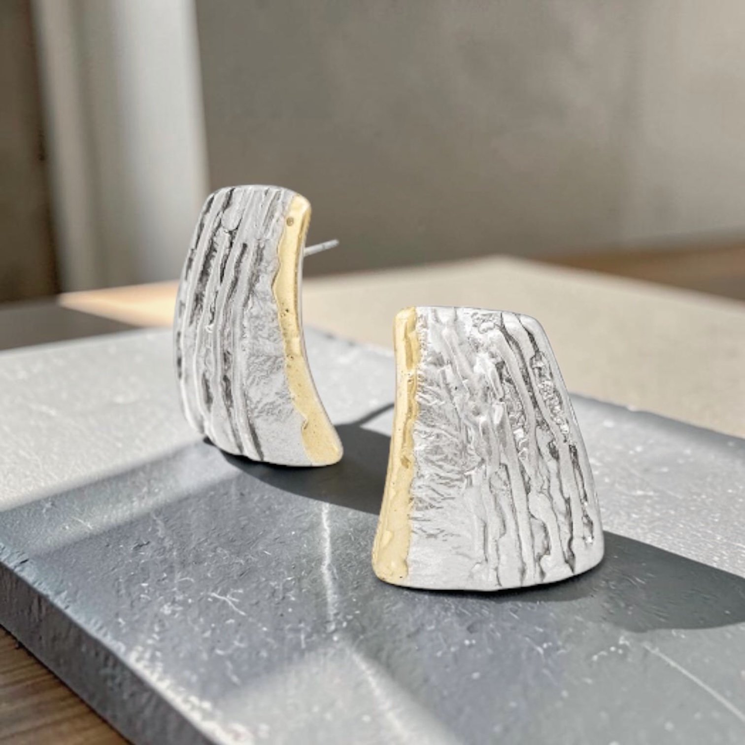 Curvilinear Class Sterling Silver, 14k Gold