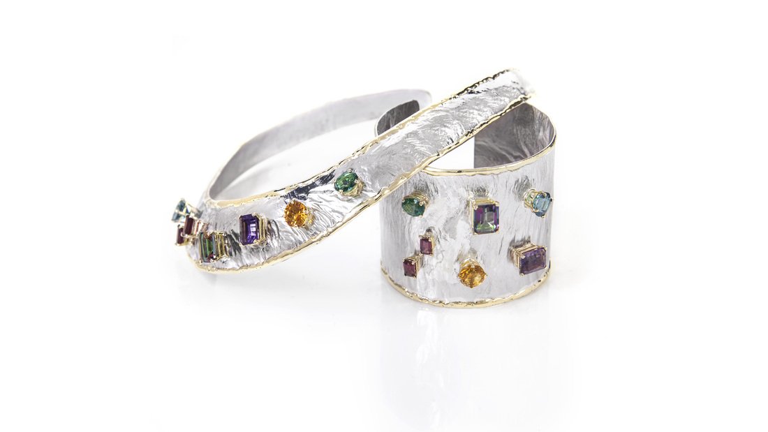 Multi-Stone Set Collar & Cuff