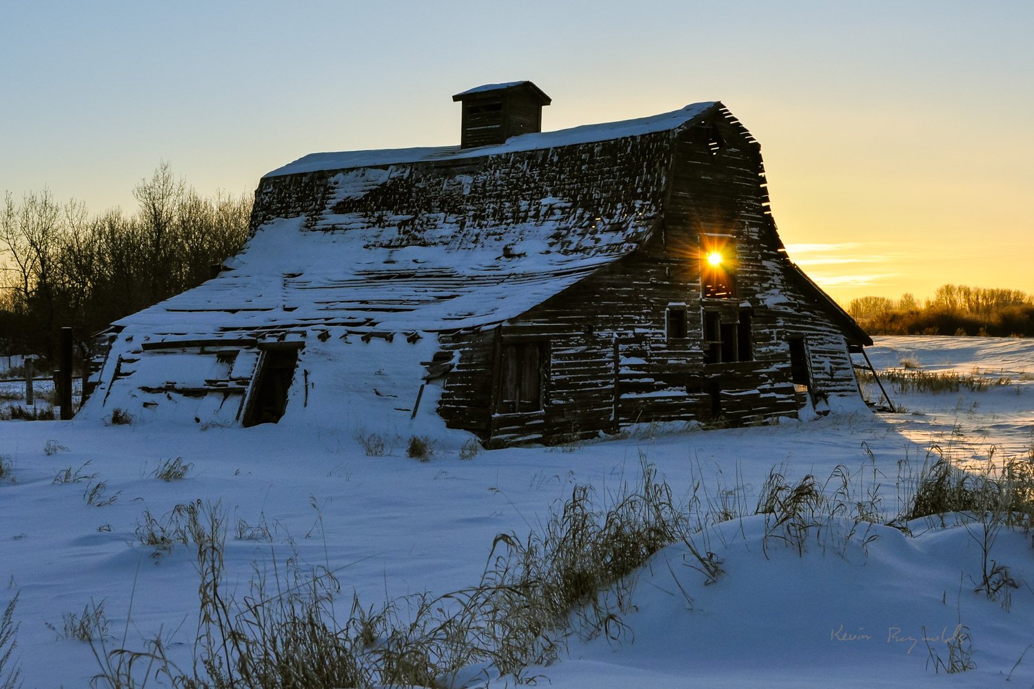 Abandoned barn in the Saskatoon region, SK