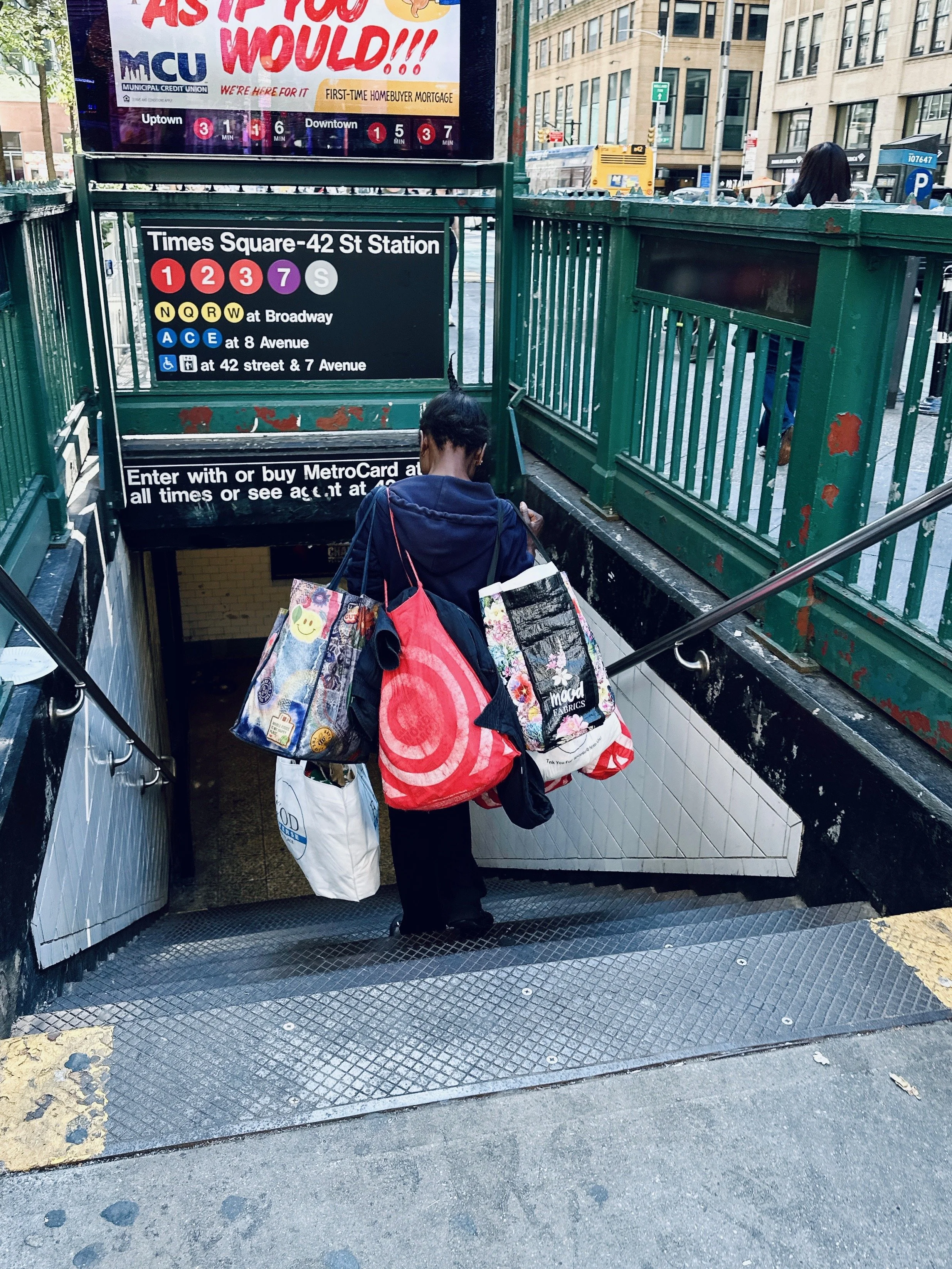 "Six Bags" (Gold Key)