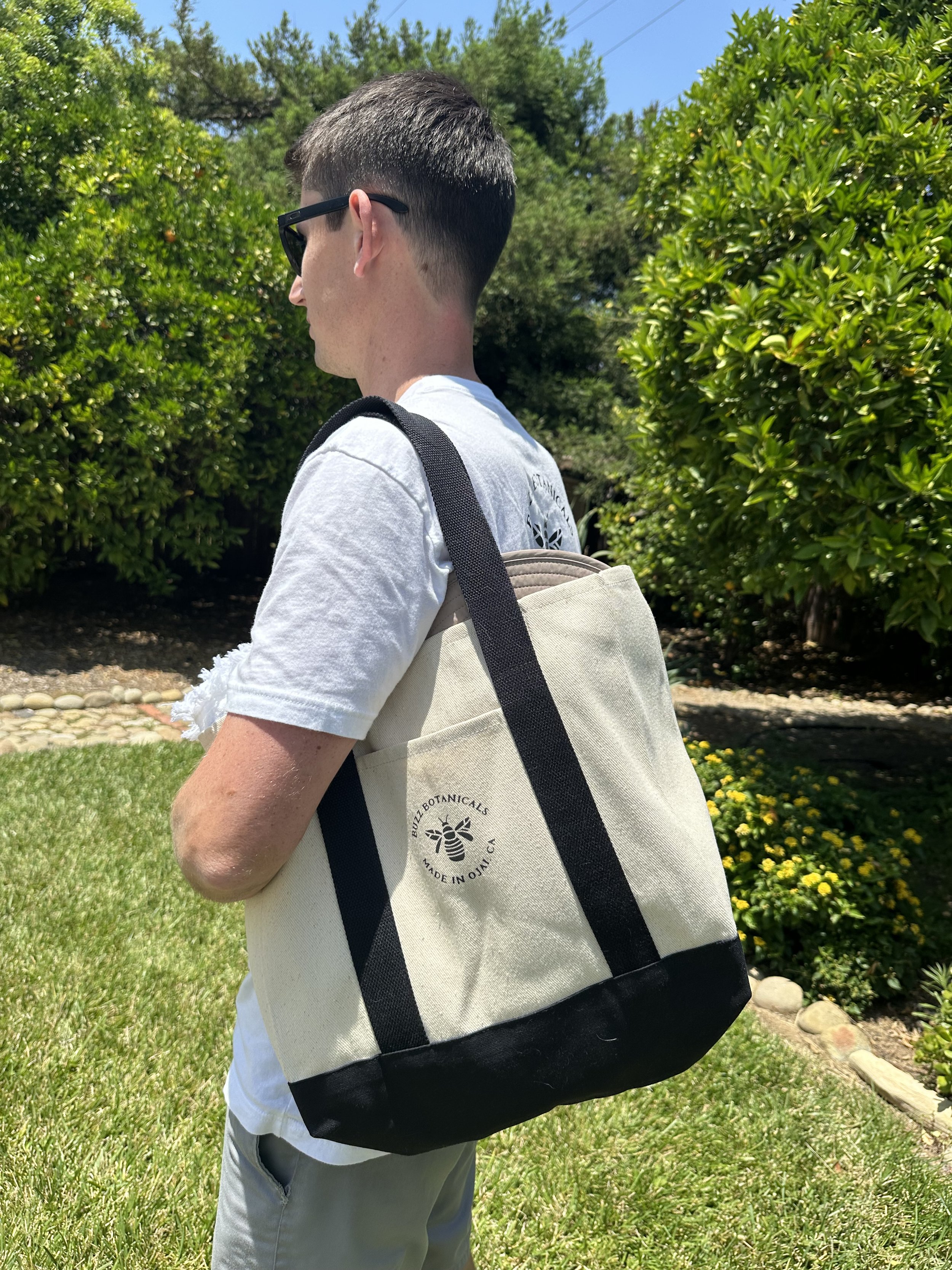 The Canvas Carryall