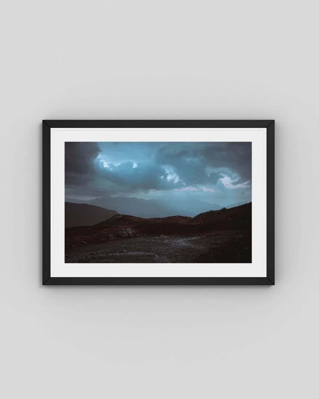 paysage-montagne-orage-ciel-dramatique-01.jpg