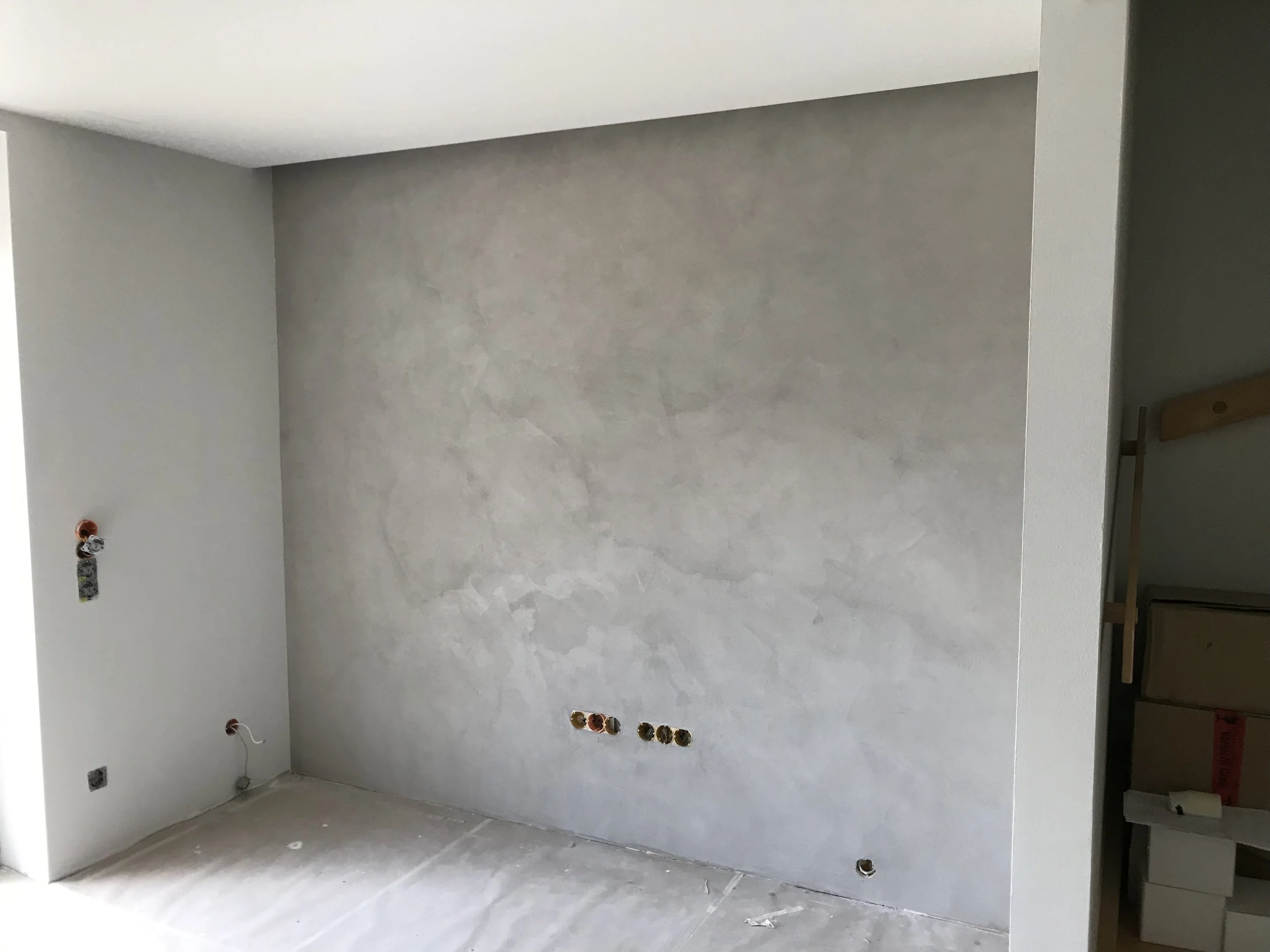 Fugenlose Wandgestaltung im Wohnzimmer