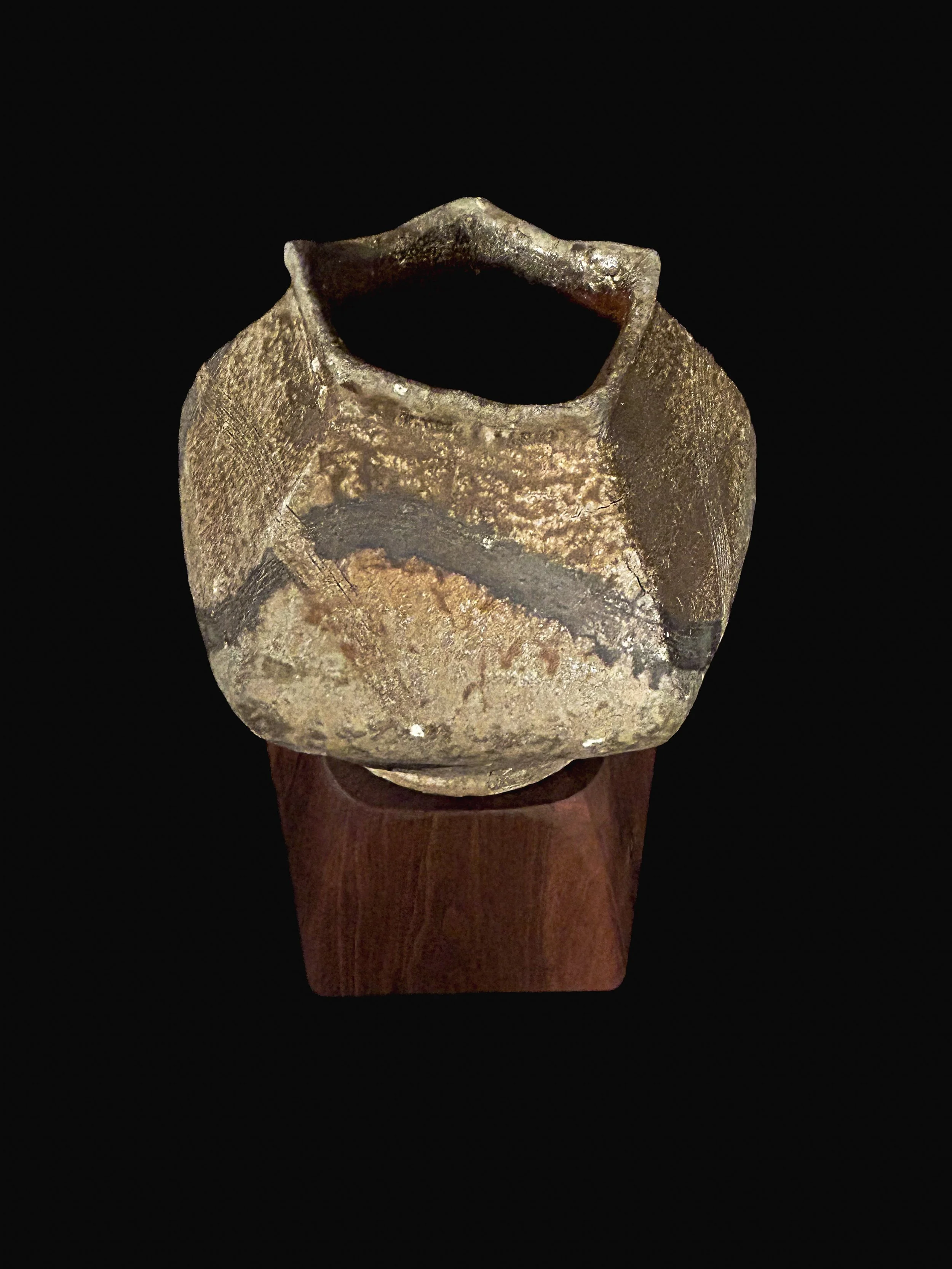 Wood-fired Pentajar with black oxide decoration and Black Walnut wooden pentagonal plinth