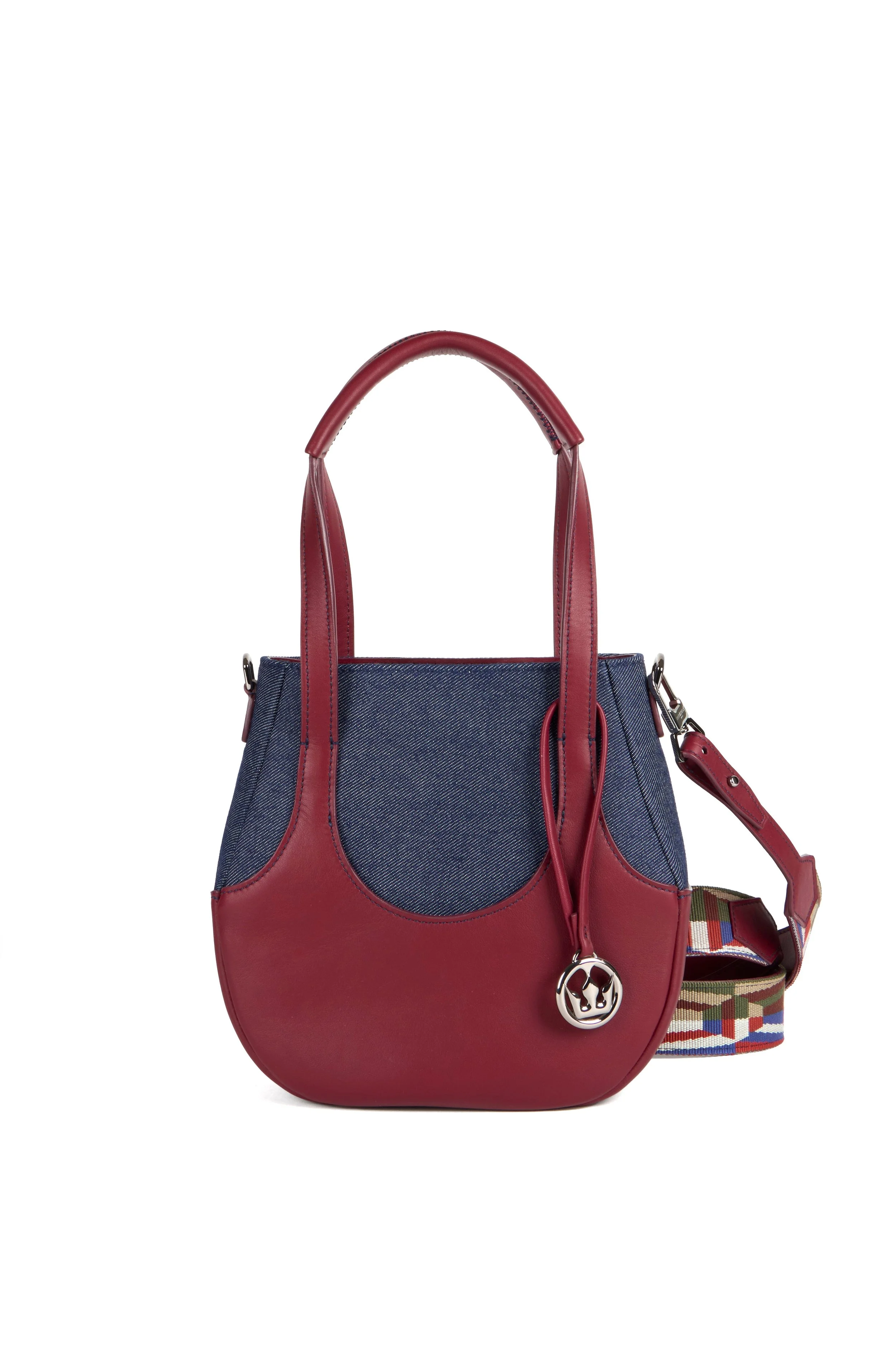 EJIAH25_EJ25VEABOUA72025_DENIM_INDIGO_CALFSKIN_BOURGOGNE_FACE_052026.jpg