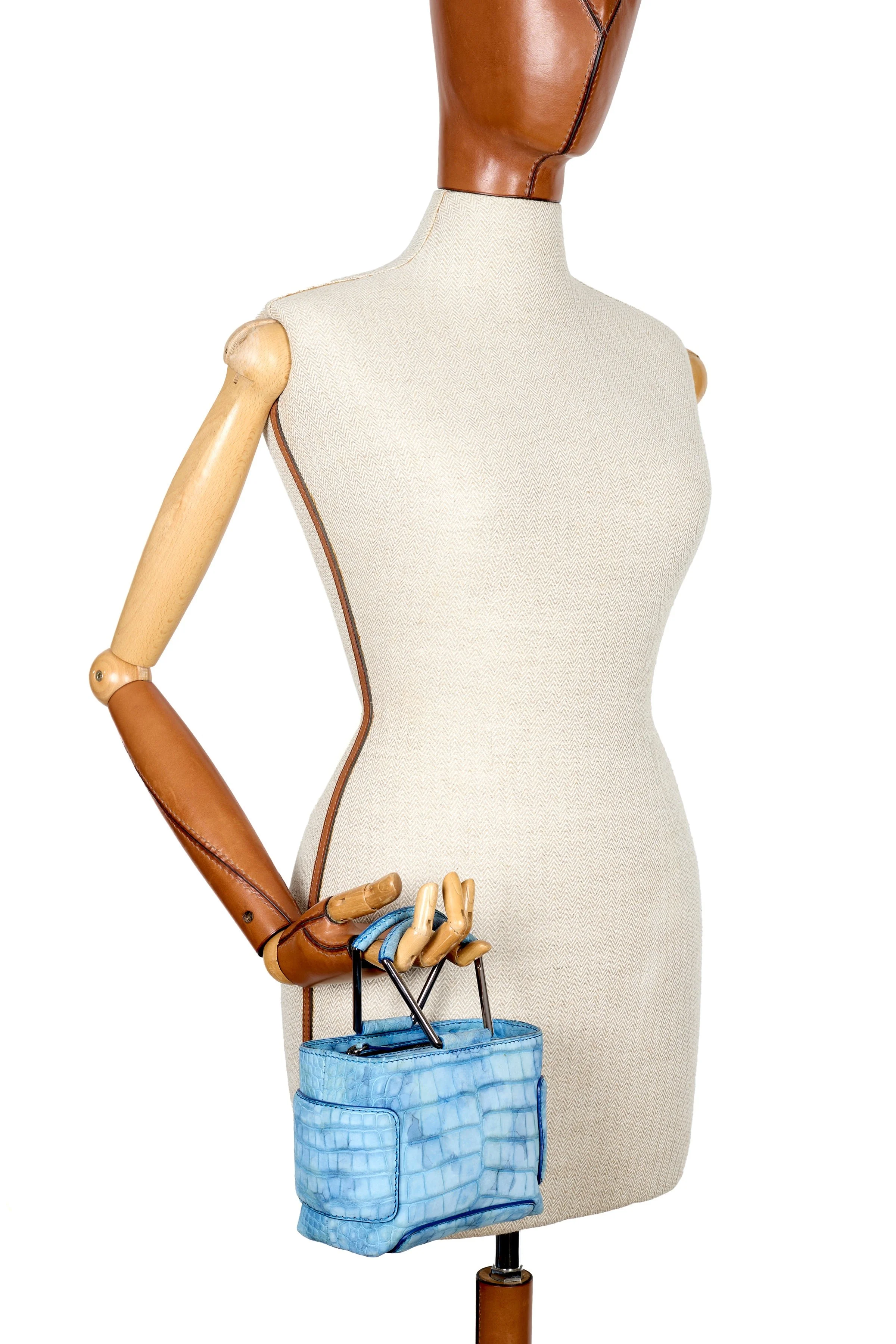 102_200_KAYLA_15-24072025-MODELE.jpg