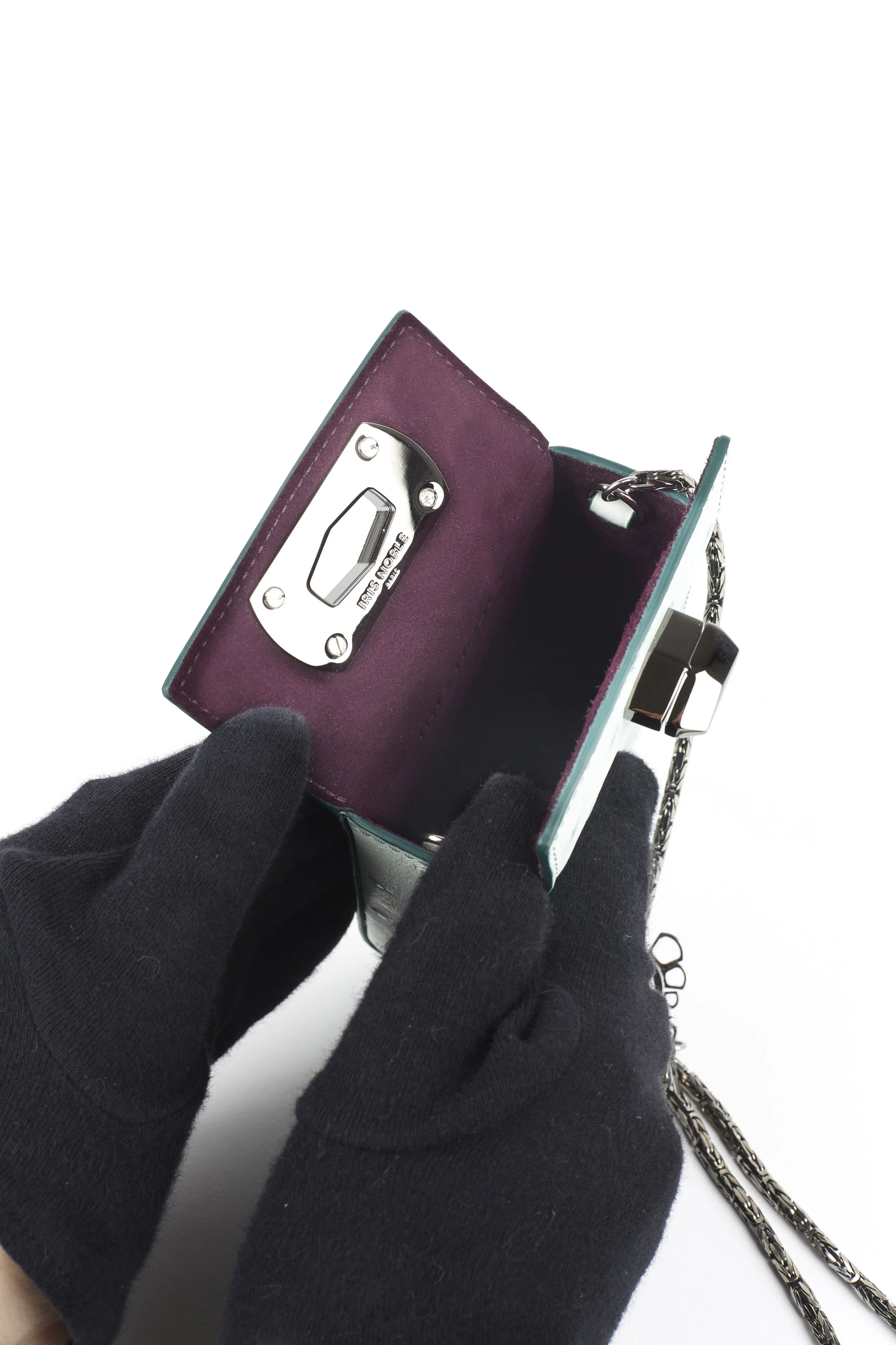 ESHOP_AVRIL_22_MINIMINAL-6-01.jpg