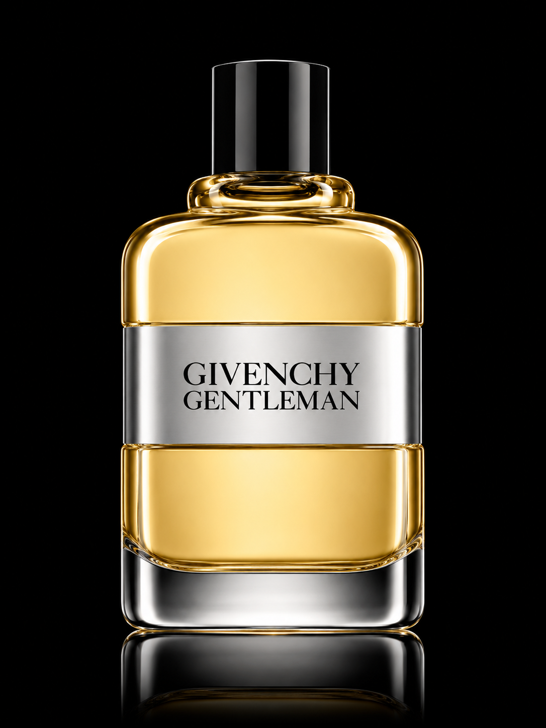 Parfum Givenchy Gentleman dans un flacon transparent avec une étiquette argentée et un liquide doré à l'intérieur, présenté sur un fond noir.