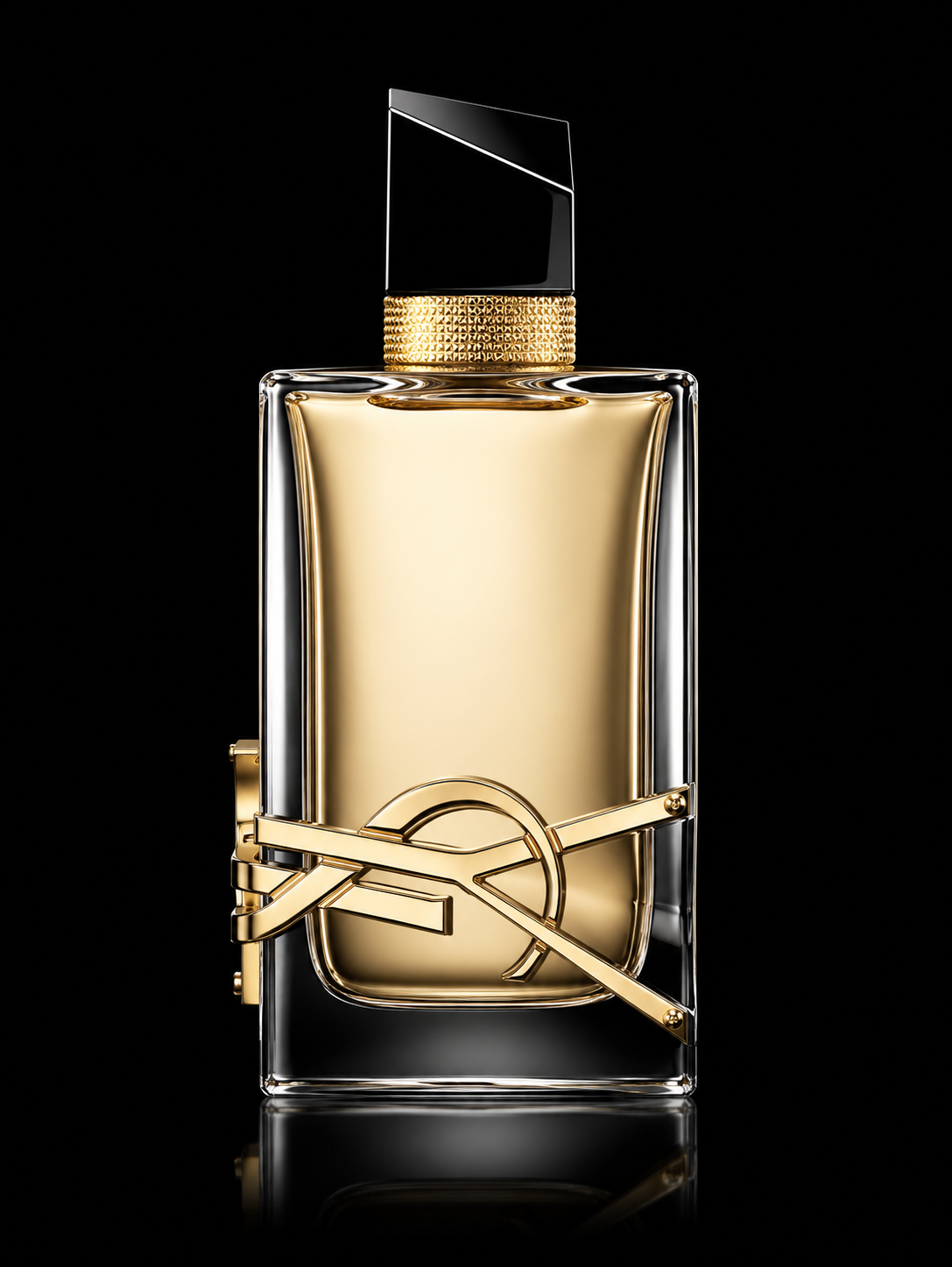 Une bouteille de parfum élégante avec un design luxueux, couleurs or et noir, mise en valeur sur un fond noir