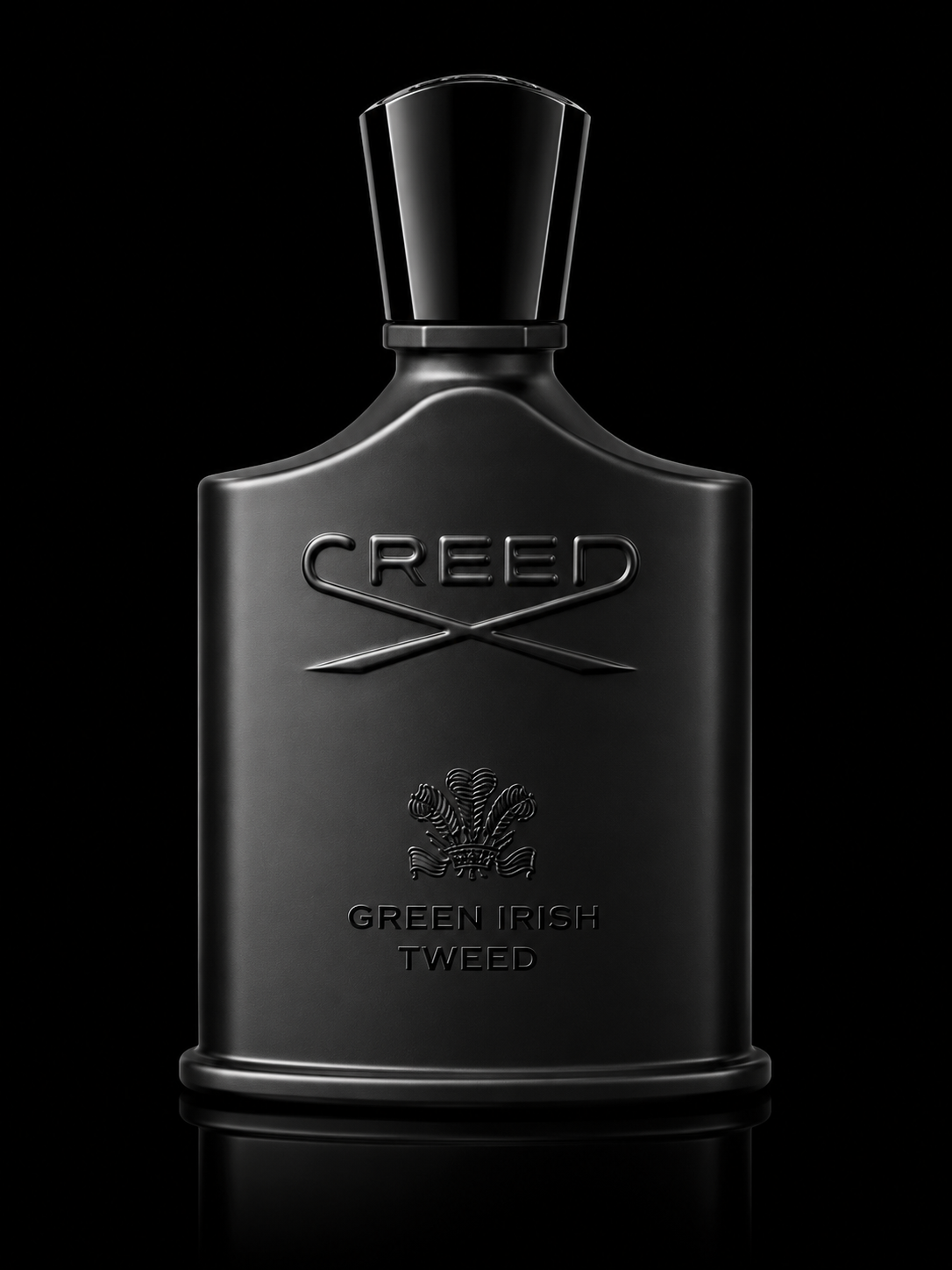 Bouteille de parfum noire avec inscription "CREED" et mention "Green Irish Tweed" sur fond noir.