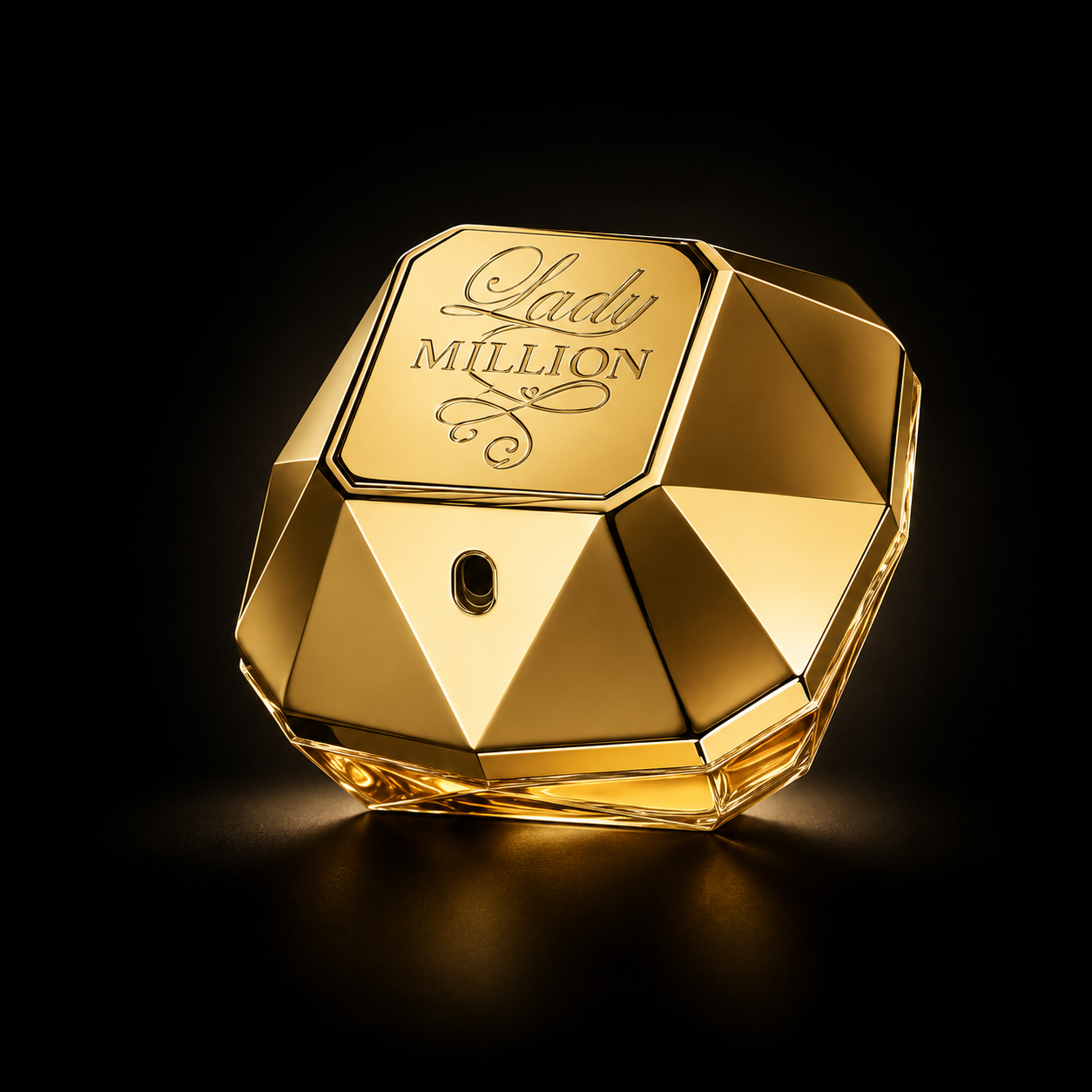 Un parfumador doré avec une forme géométrique, gravé avec le texte 'Lady Million'.