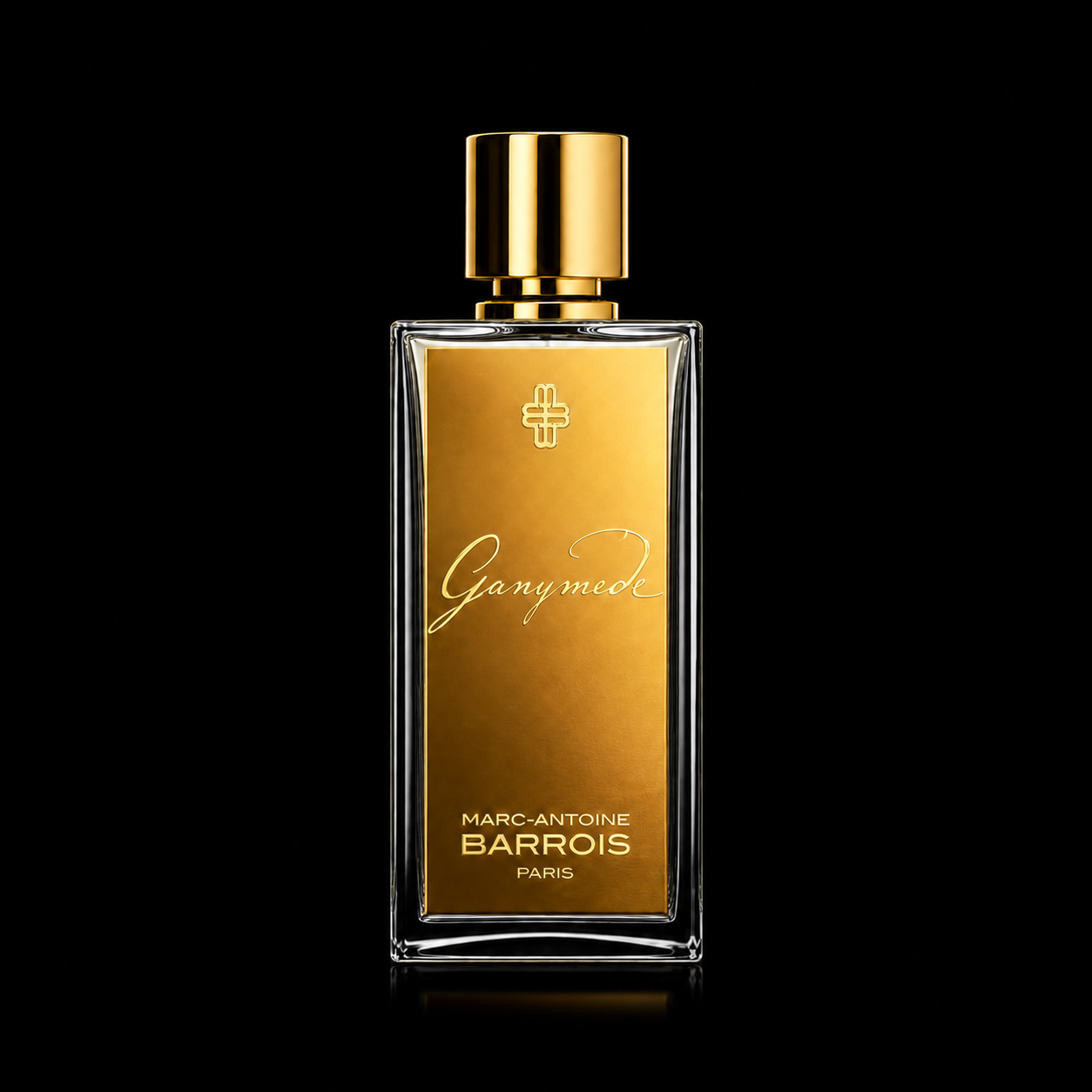 Parfum Marc-Antoine Barrois Ganymed en bouteille rectangulaire avec étiquette dorée et capuchon doré, fond noir.