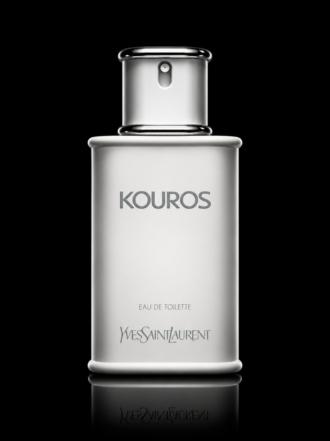 Une bouteille de parfum blanc avec le nom 'KOUROS' et 'Yves Saint Laurent' écrits dessus, sur un fond noir.