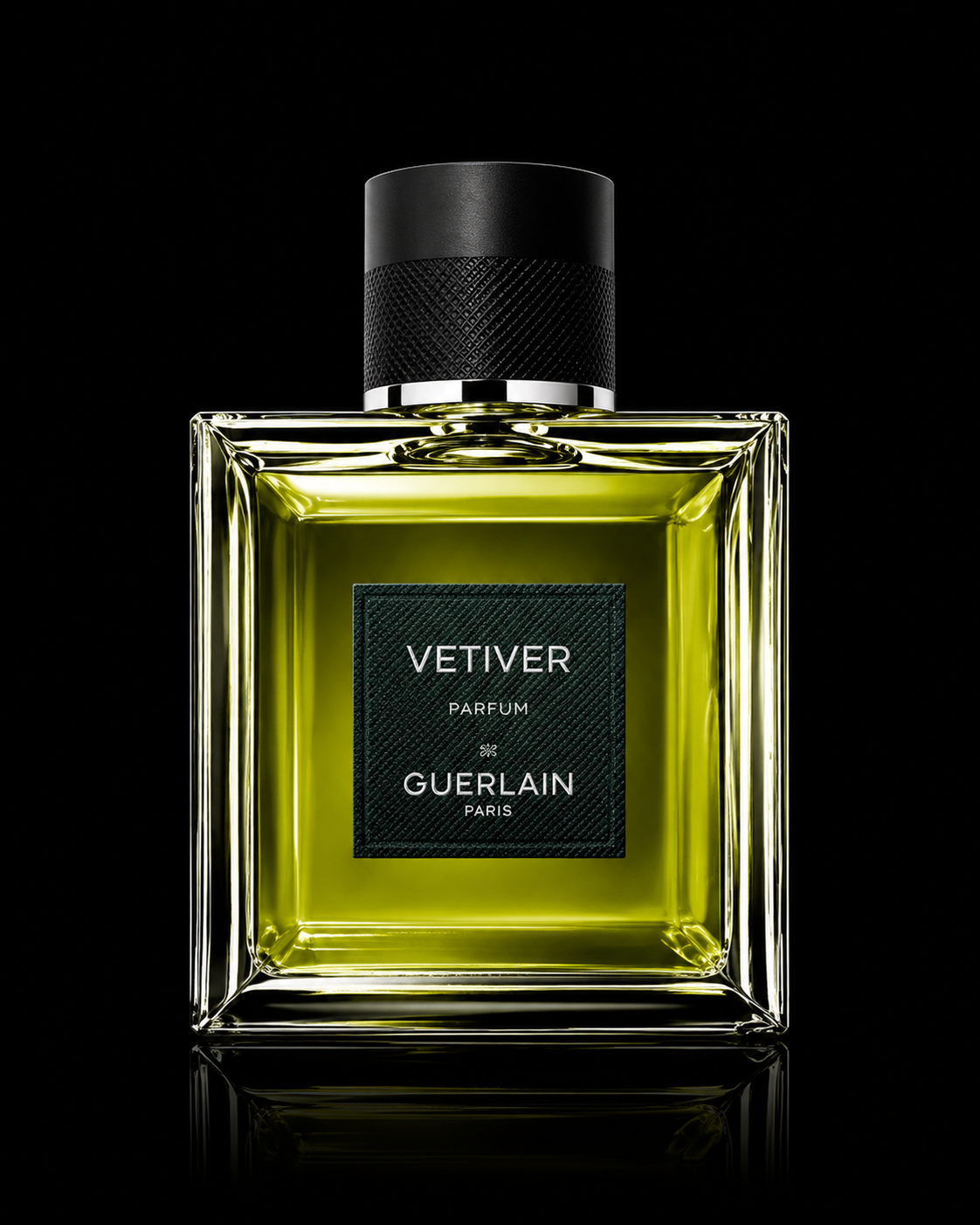 Flacon de parfum vert pour homme nominée Vetiver de Guerlain.