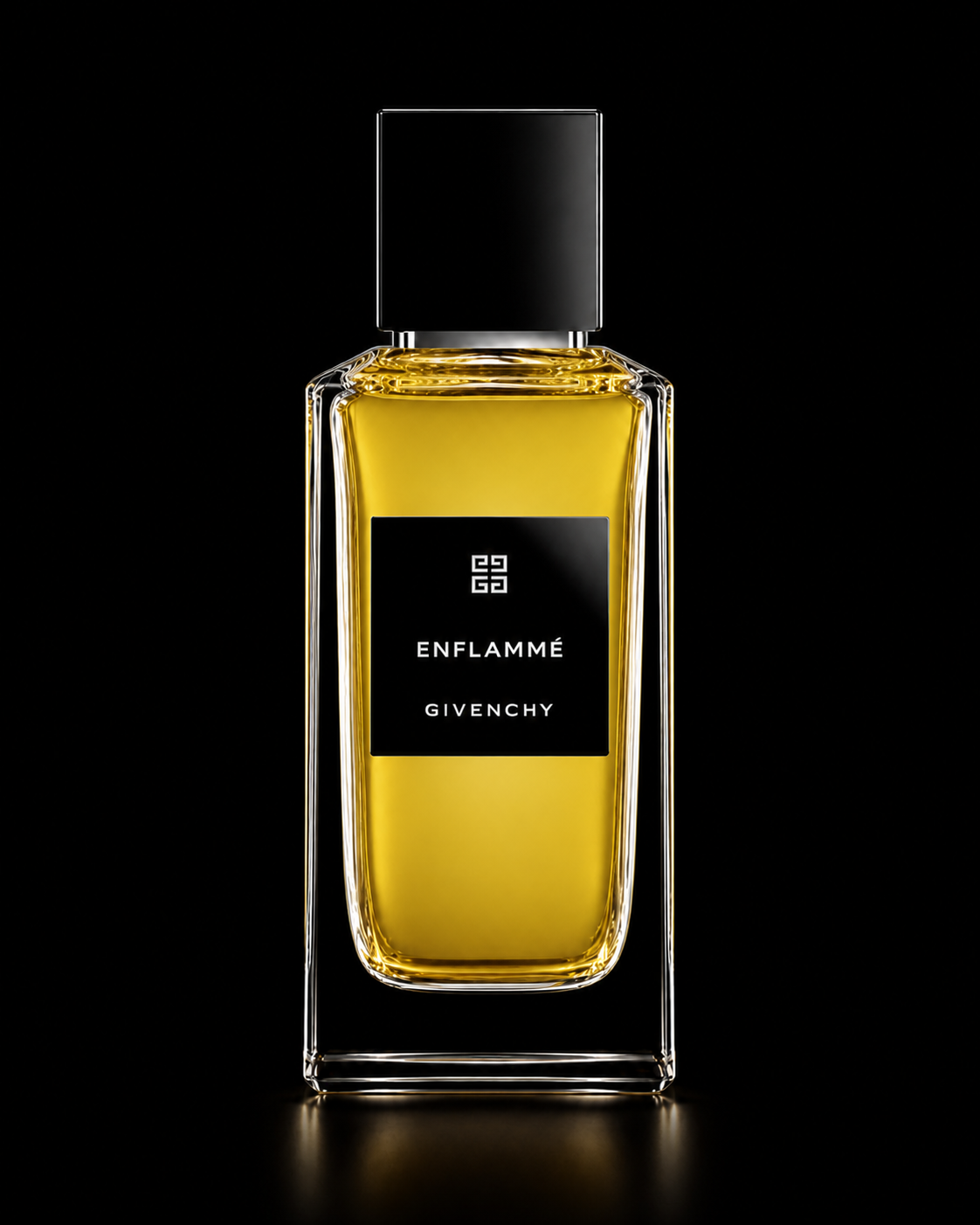 Flacon de parfum Givenchy Enflammé, contenant un liquide doré, avec un fond noir.