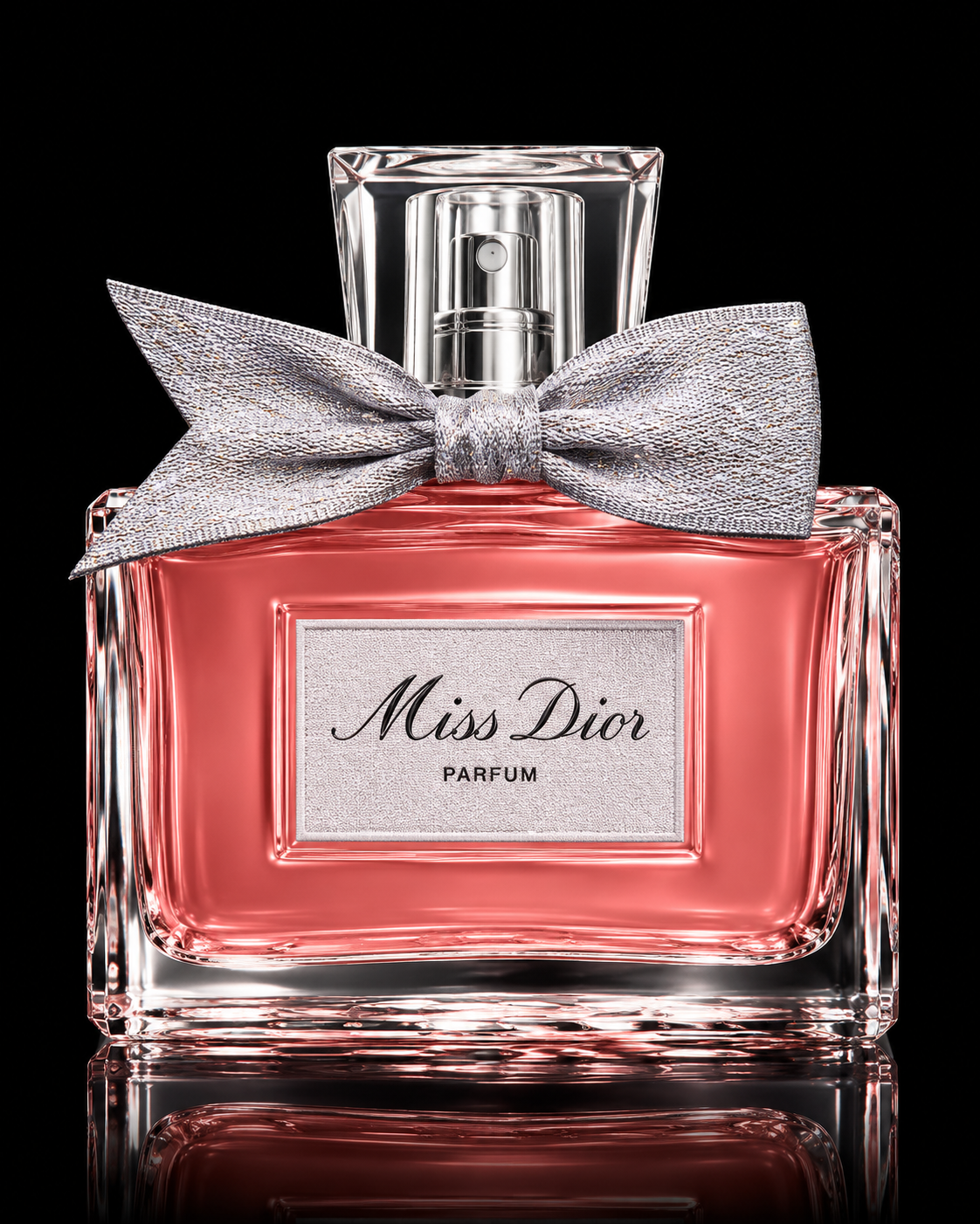 Flacon de parfum Miss Dior avec un ruban argenté