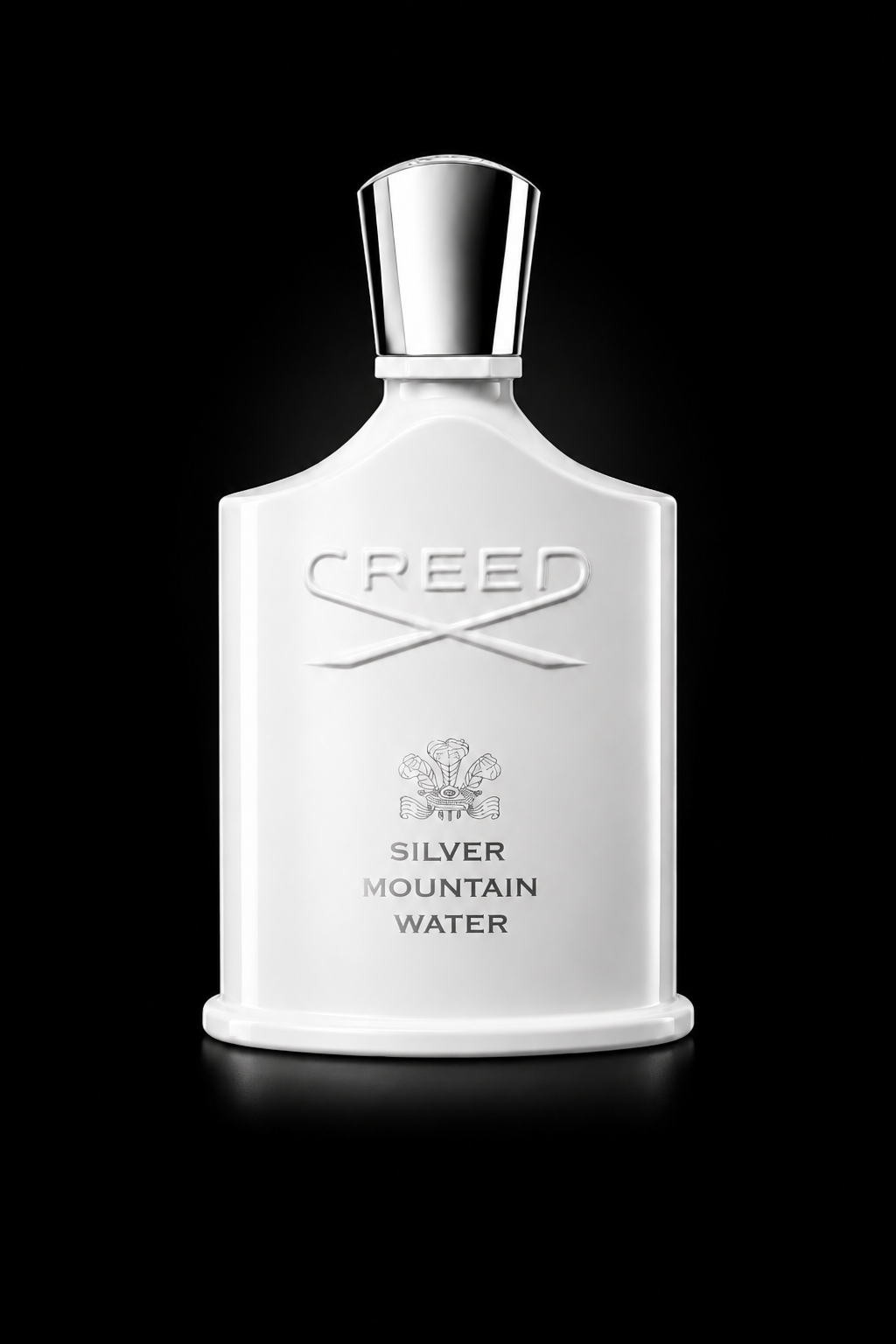 Bouteille de parfum blanc avec un bouchon argenté, portant le label 'CREED Silver Mountain Water' sur un fond noir