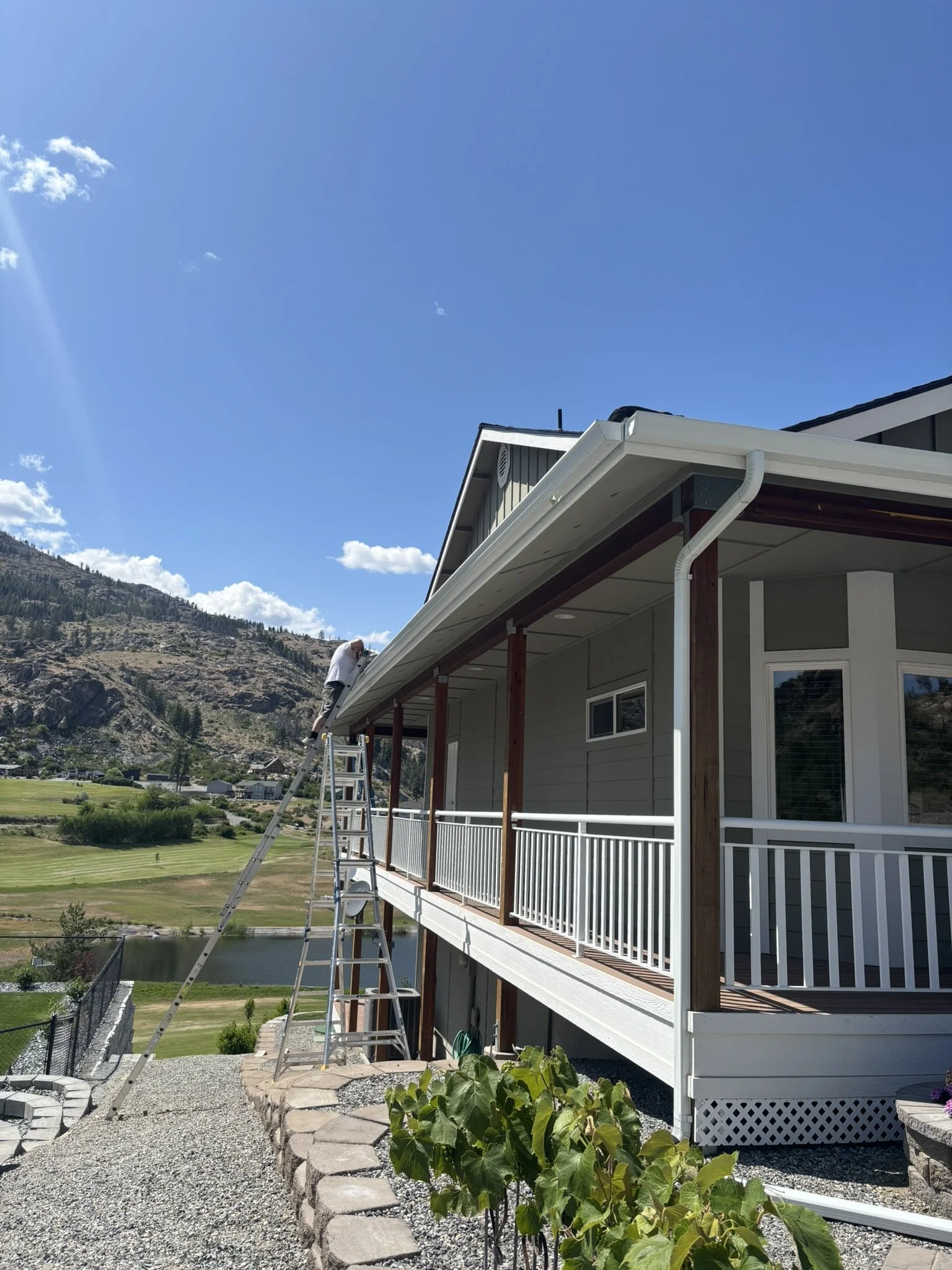 This is an addition to a previosly installed system, we are able to integrate into existing downspouts.