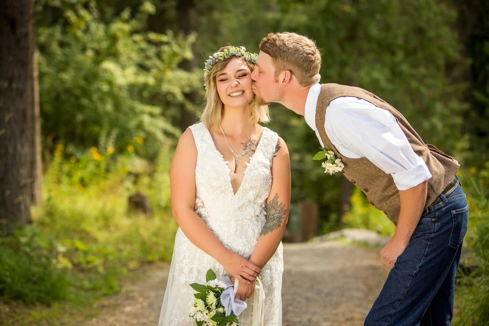 Soft, natural light wedding portrait showcasing elegant details and calm energy, photographed by a San Antonio wedding photographer with a focus on honest moments and refined storytelling.