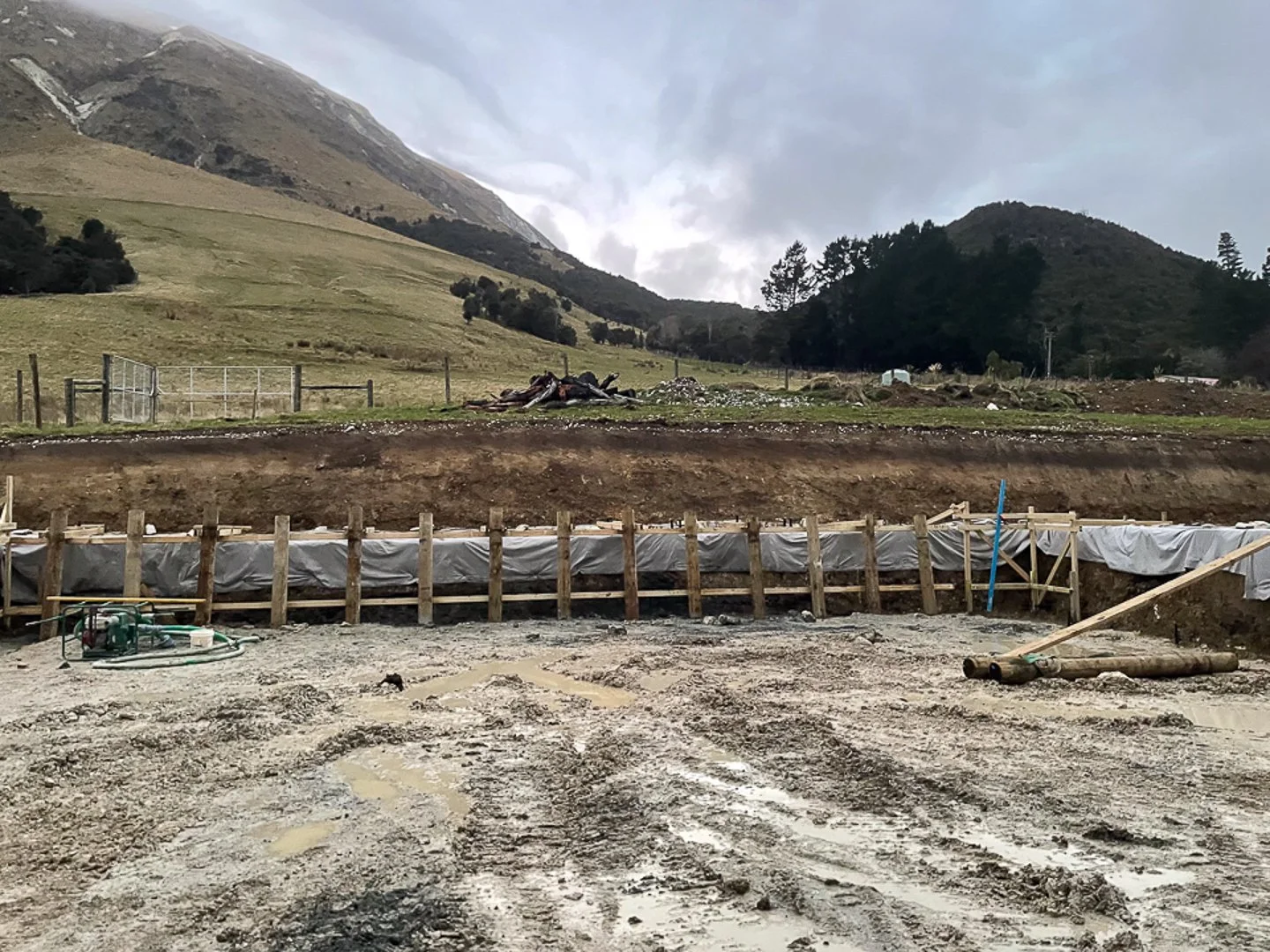 retaining wall for commercial farm building by contour construction kaikoura_5.jpg