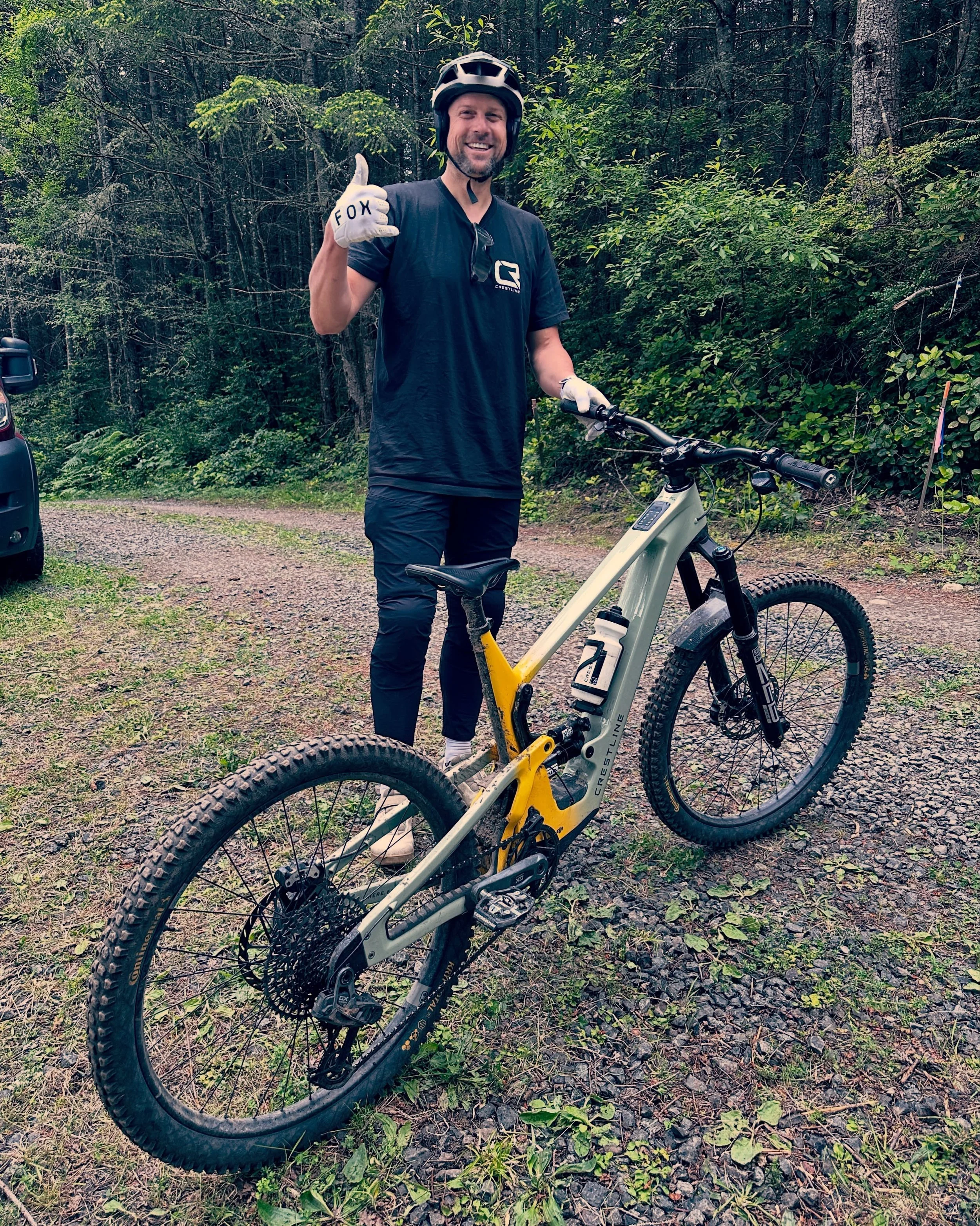 ⚡️ E-bike Enduro at HotLaps ⚡️

Fast, loose, and way more fun than you&rsquo;d expect.

Last year entries TRIPLED 😳 - pro field was stacked.

@crestlinebikes fueling the Pro E-bike prize purse once again💰💰💰 thx 🙏 @troydon . Plus sponsored stage 
