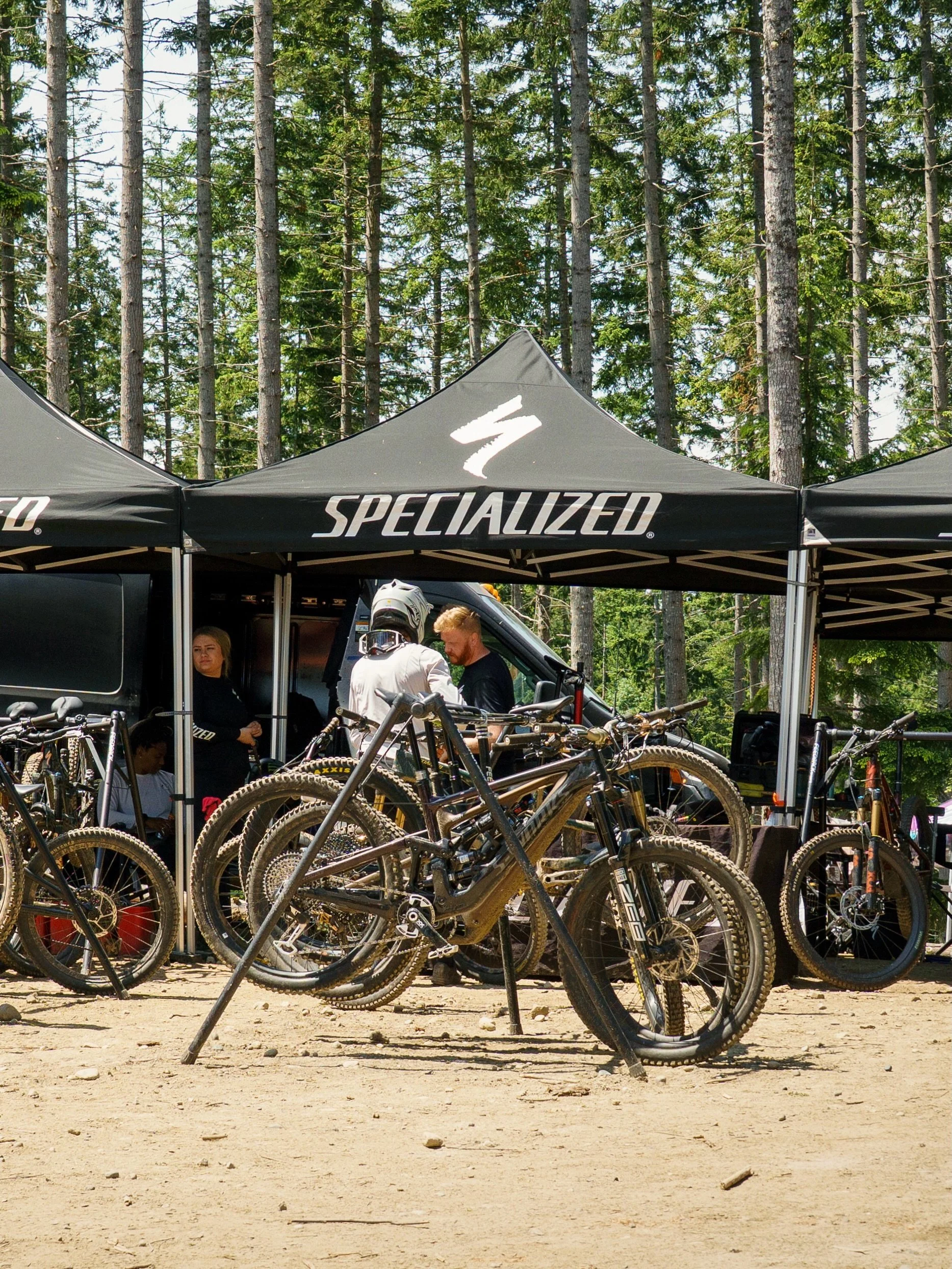 DEMO BIKES @ Hot Laps 🚵&zwj;♀️

Come ride the latest bikes from:
⚡️ Specialized
⚡️ Pivot
⚡️ Evil Bikes

There will be a variety of analog &amp; e-bikes available in different sizes. Try as many bikes as you like on short, lap-able trails 🙌.

🔥 $20
