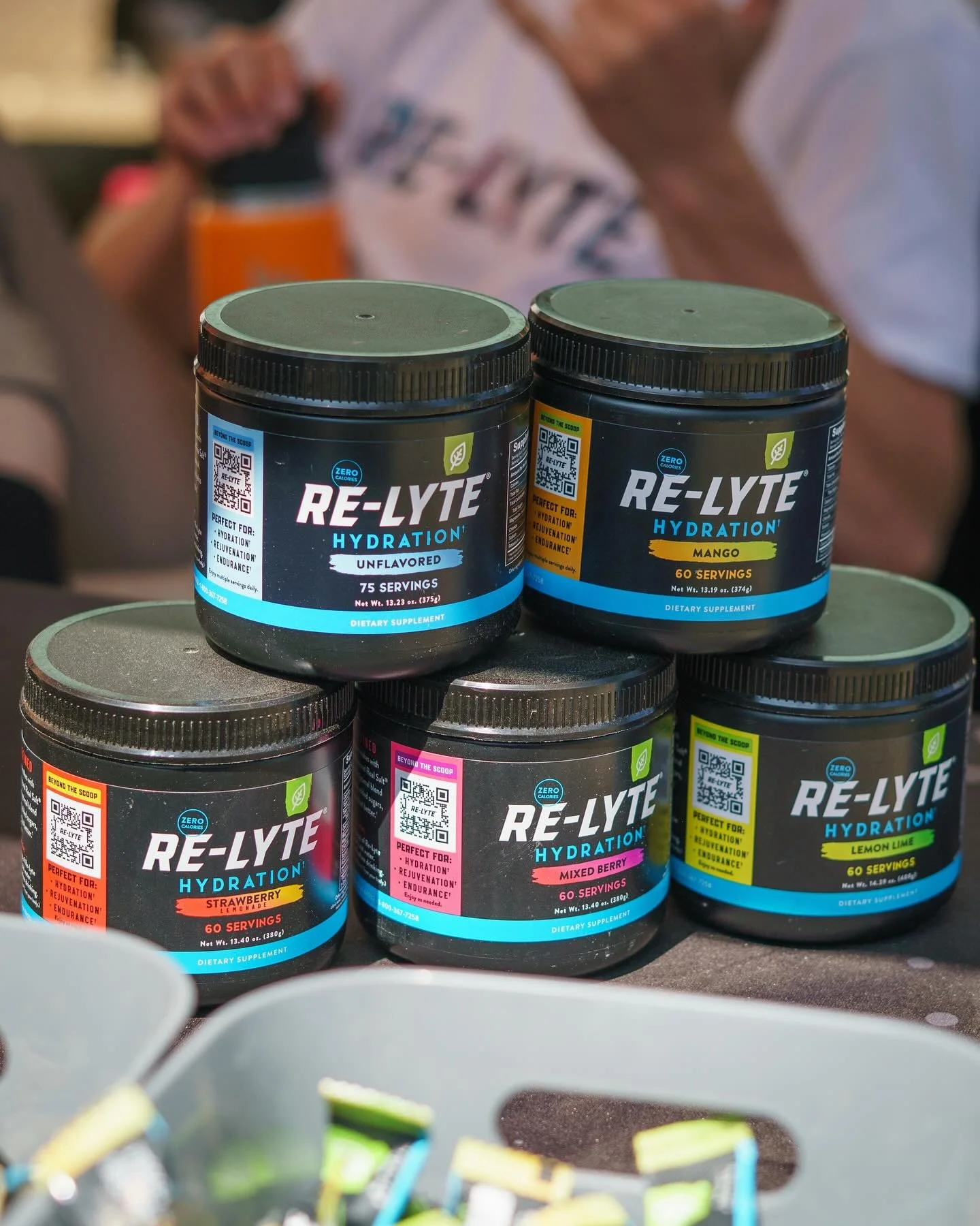 Proudly presenting our hydration partner @redmondrelyte 👊🏼

Simple, clean and real hydration for everyone! Look for the Re-Lyte hydration station in the event space this weekend at Hot Laps And get fueled up for non-stop riding 🔥

Ride, Re-Lyte, R